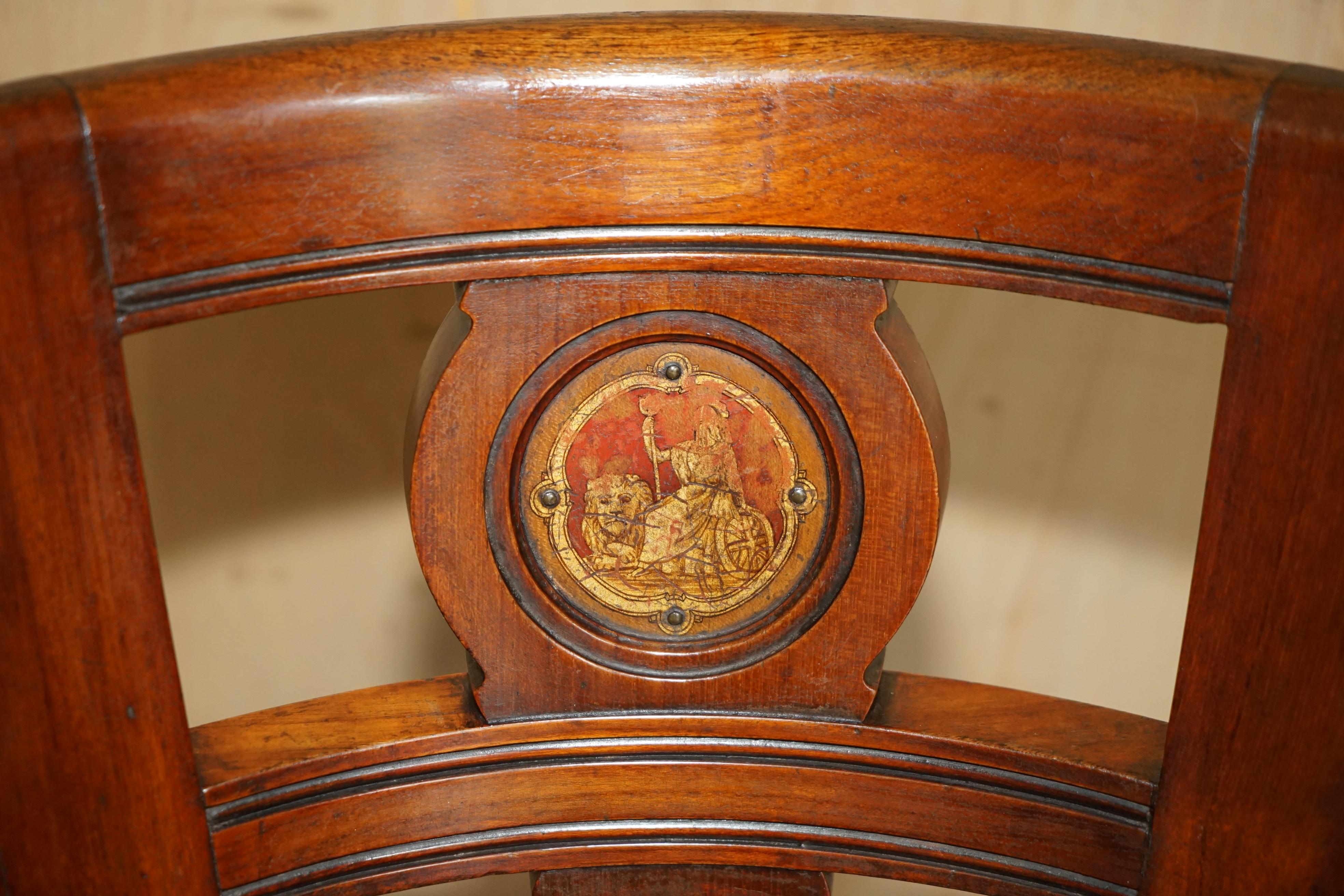 FINE ANTIQUE VICTORIAN RESTORED BROWN LEATHER CHESTERFIELD TUFTED CAPTAINS CHAiR im Zustand „Gut“ im Angebot in West Sussex, Pulborough