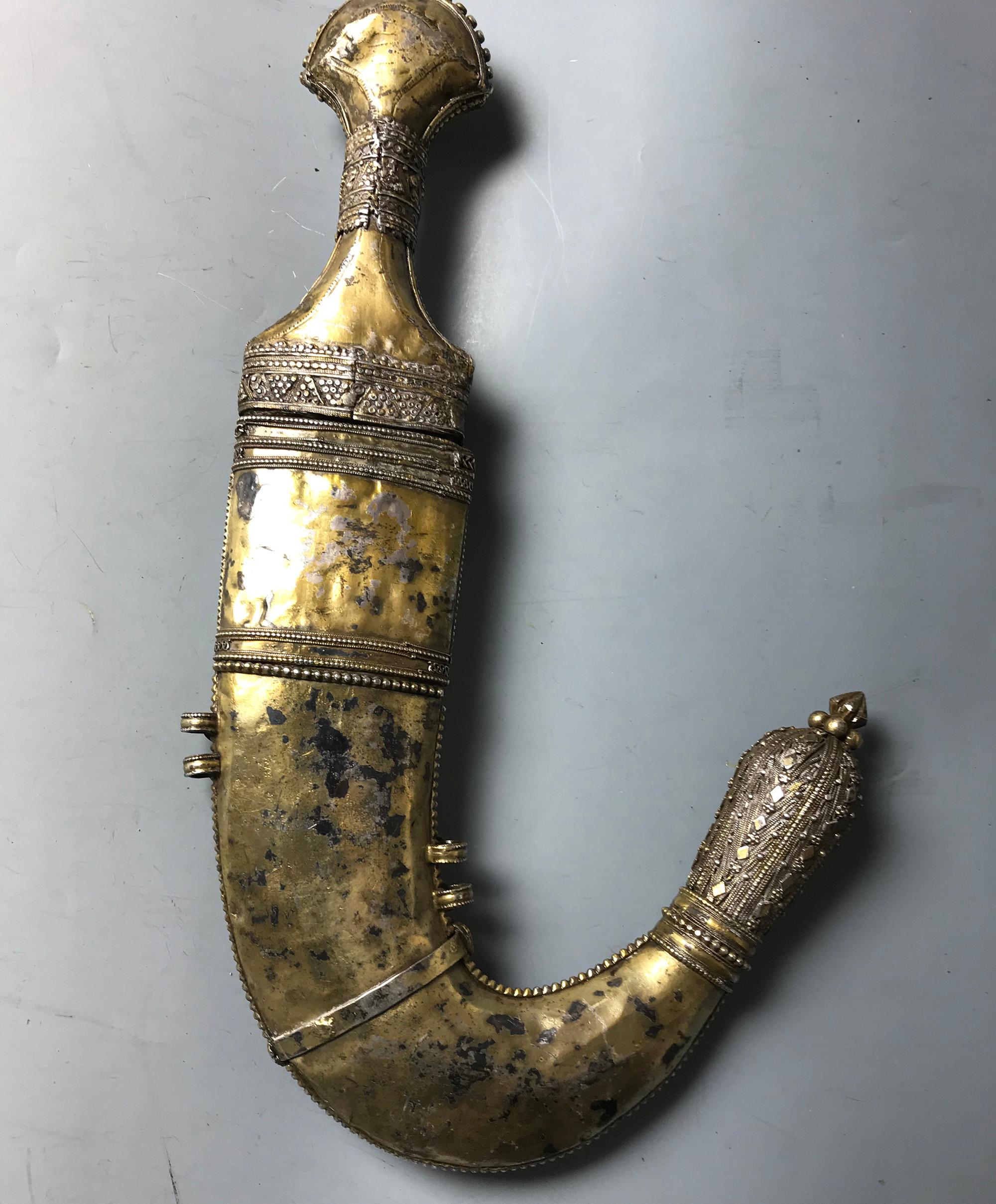 Hervorragende antike arabische Khanjar Jambiya Dagger Silber islamische Kunst aus dem Jemen Saudi-Arabien   (Handgefertigt) im Angebot