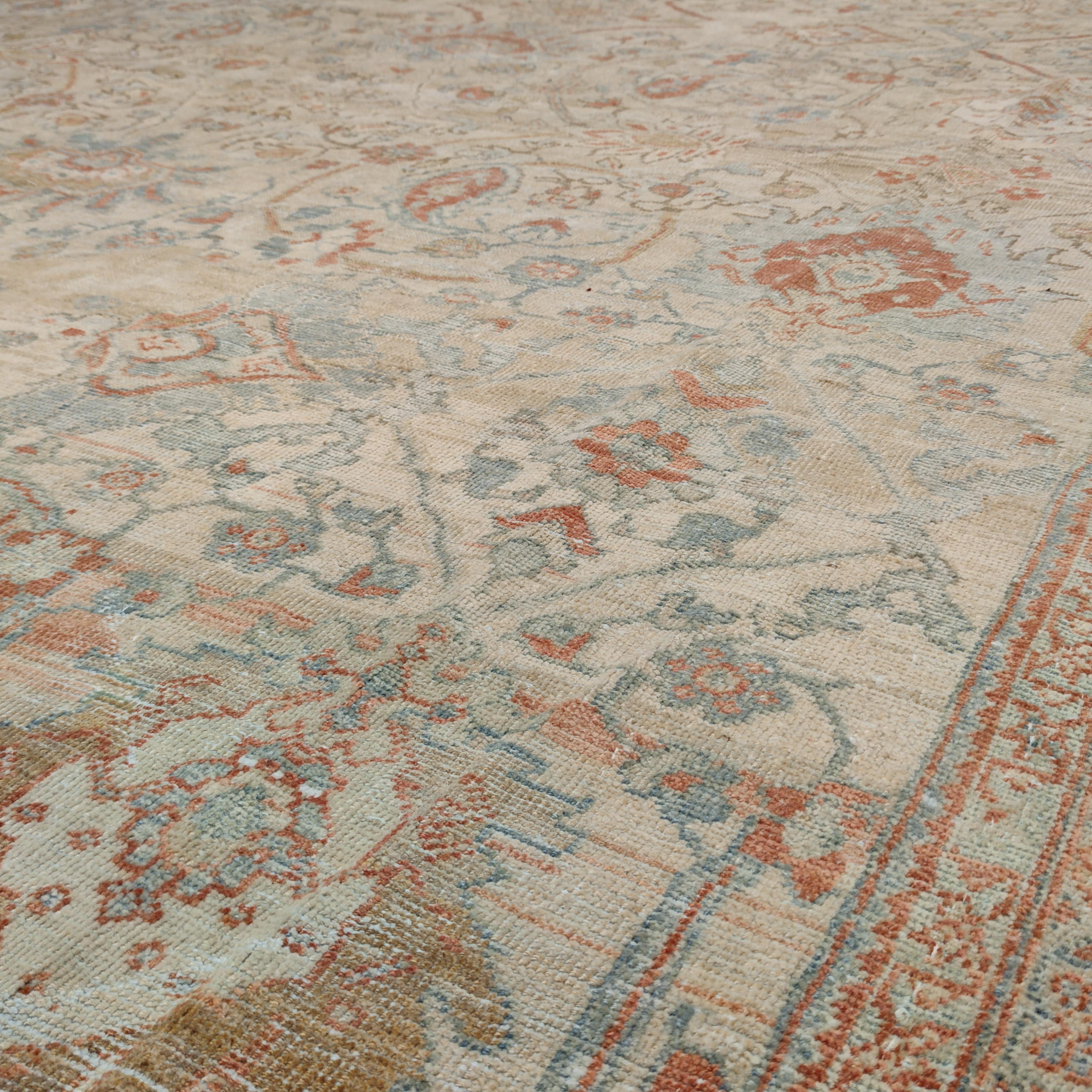 19th Century Fine Antique Ziegler Sultanabad Rug with Large Scale Scrolling Palmettes For Sale