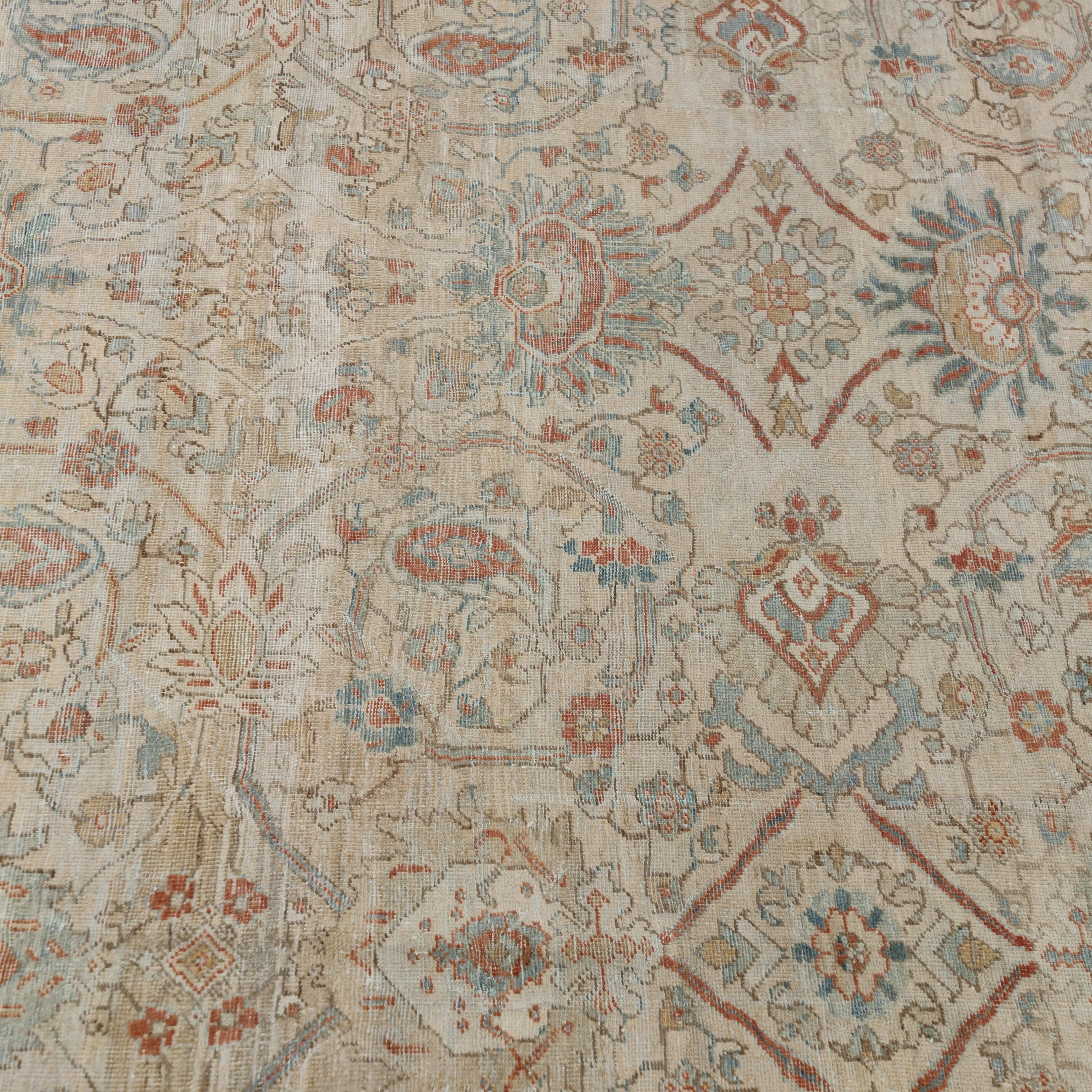 Wool Fine Antique Ziegler Sultanabad Rug with Large Scale Scrolling Palmettes For Sale