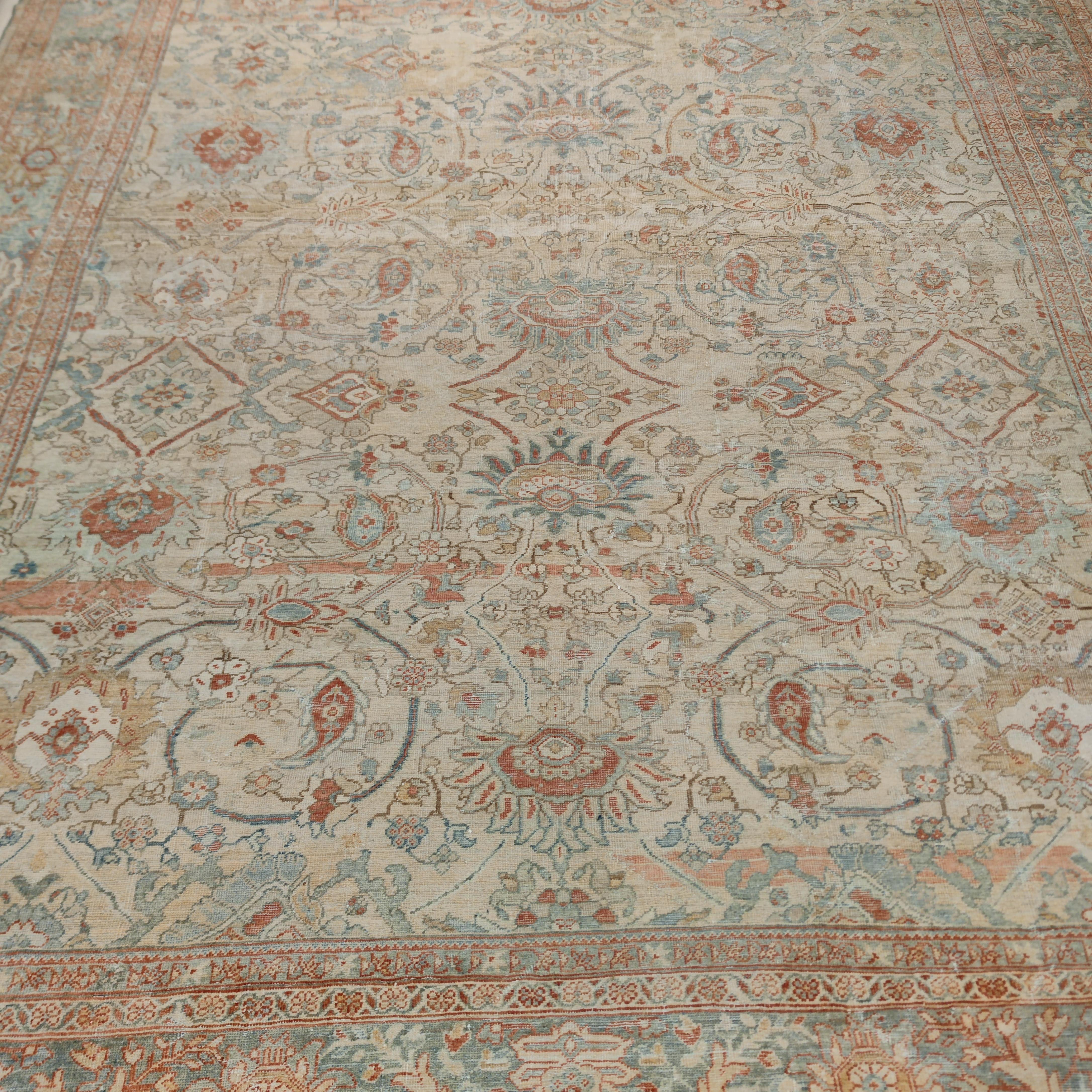Fine Antique Ziegler Sultanabad Rug with Large Scale Scrolling Palmettes For Sale 1