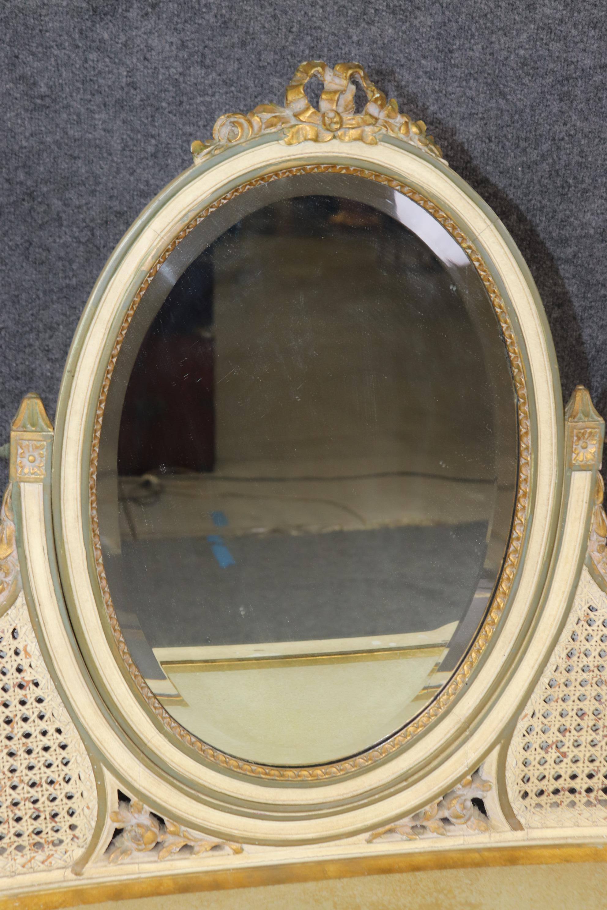Vanité et tabouret assortis Antuque French Cane Creme Painted Louis ladies XV Vanity and Matching Stool 3