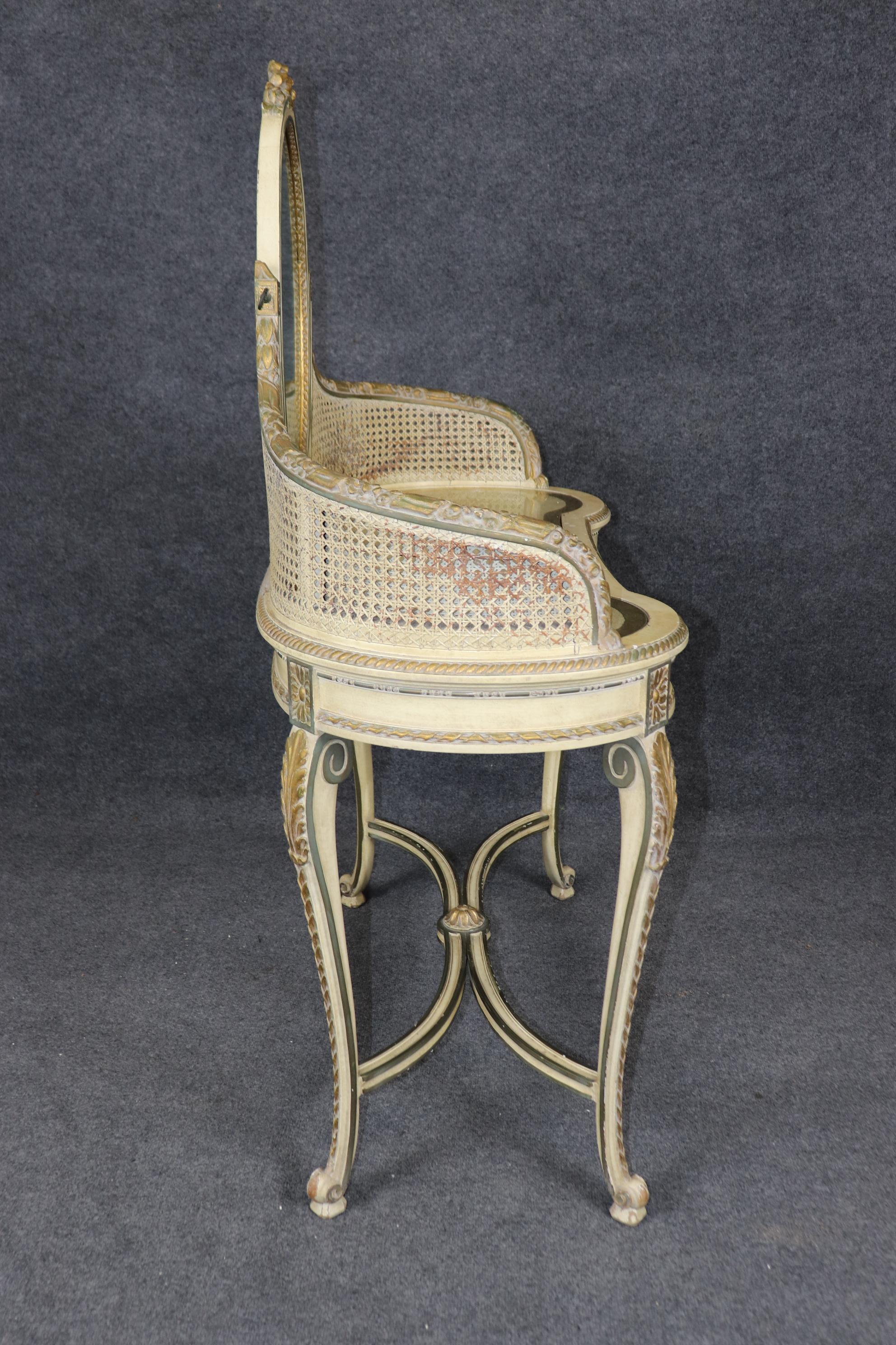 Canne Vanité et tabouret assortis Antuque French Cane Creme Painted Louis ladies XV Vanity and Matching Stool