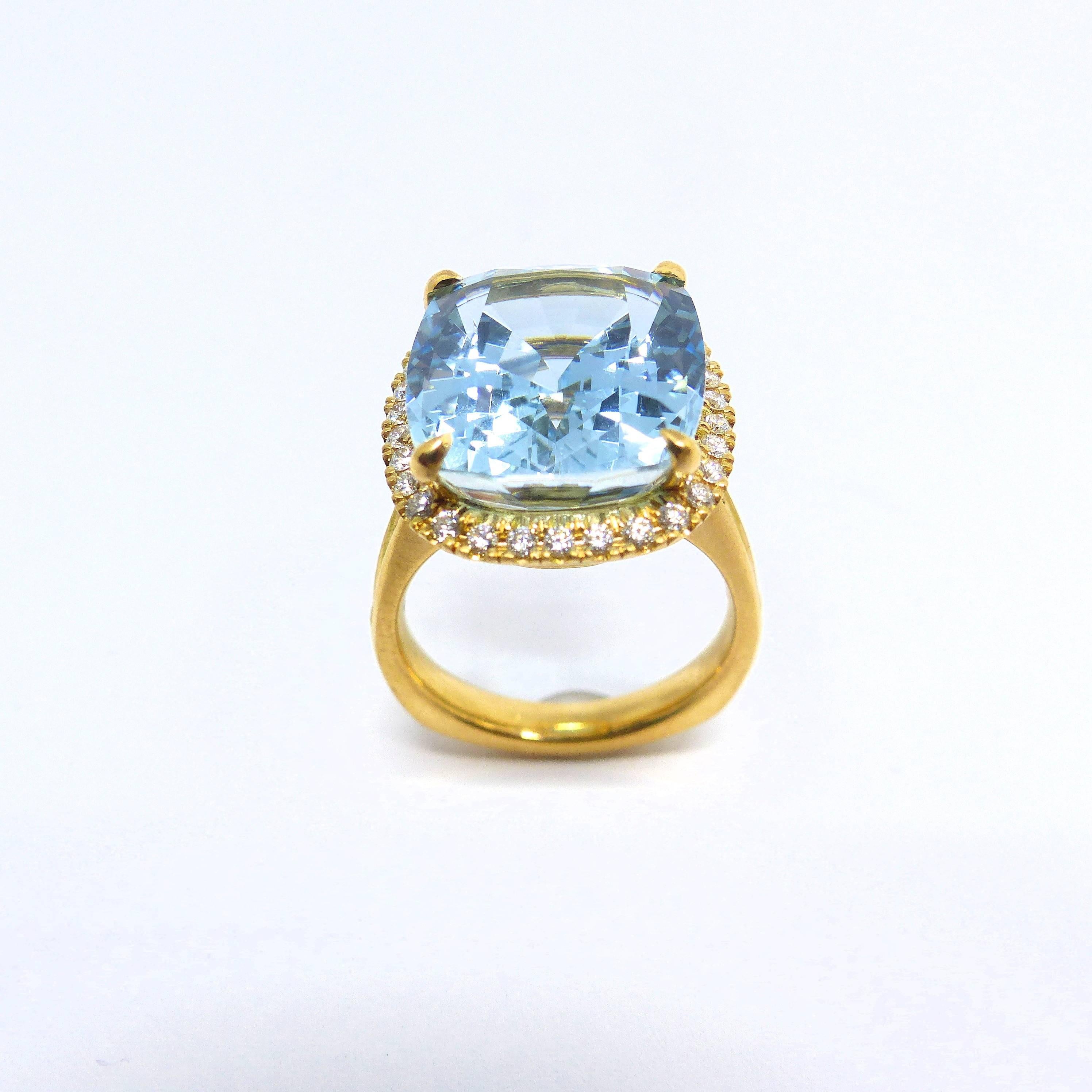 Contemporary LEYSER 18k Rose Gold Aquamarine Diamond Ring  For Sale