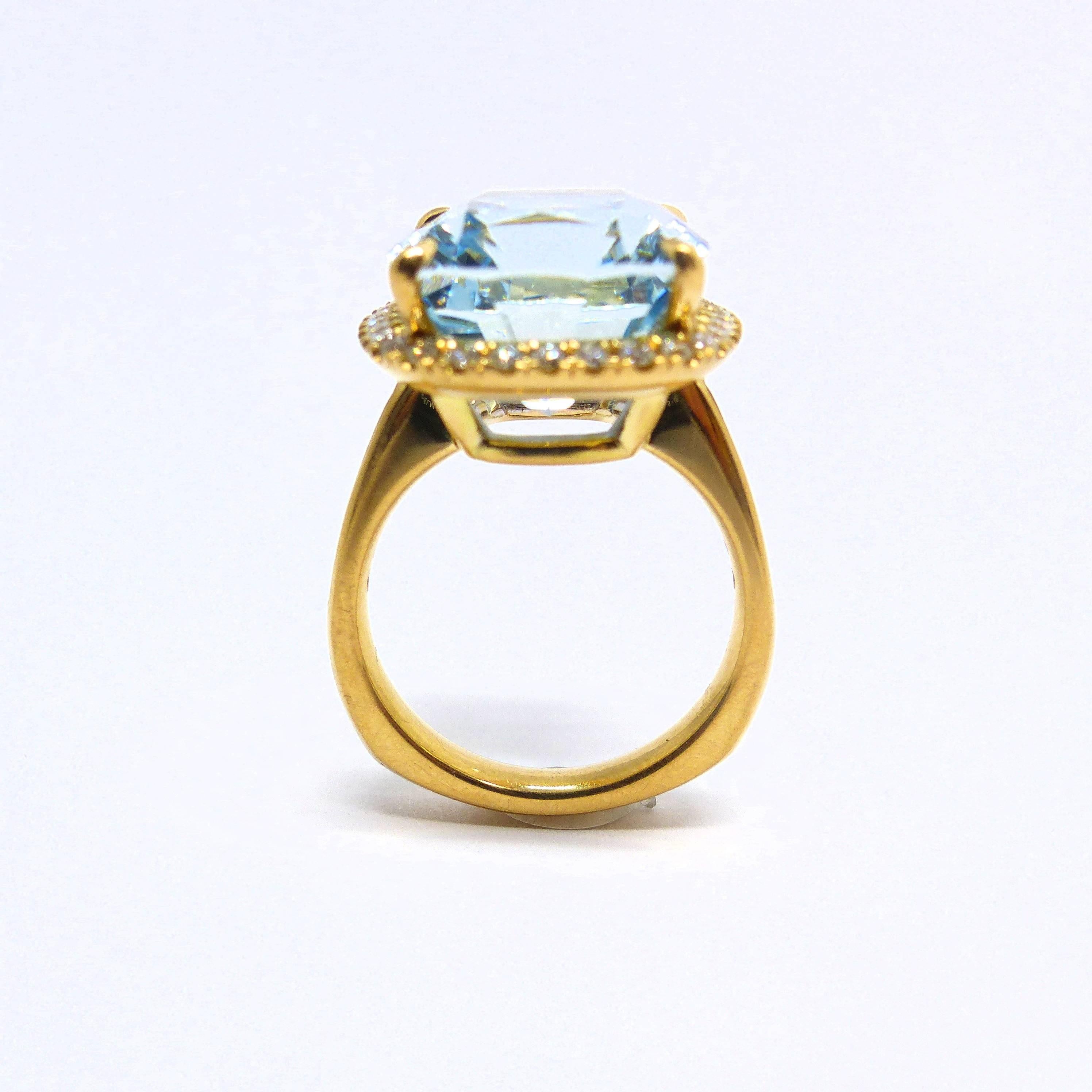 Cushion Cut LEYSER 18k Rose Gold Aquamarine Diamond Ring  For Sale