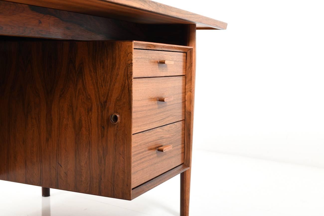 Fine Arne Vodder Rosewood Desk for Sibast Furniture, Denmark, 1960s For Sale 1