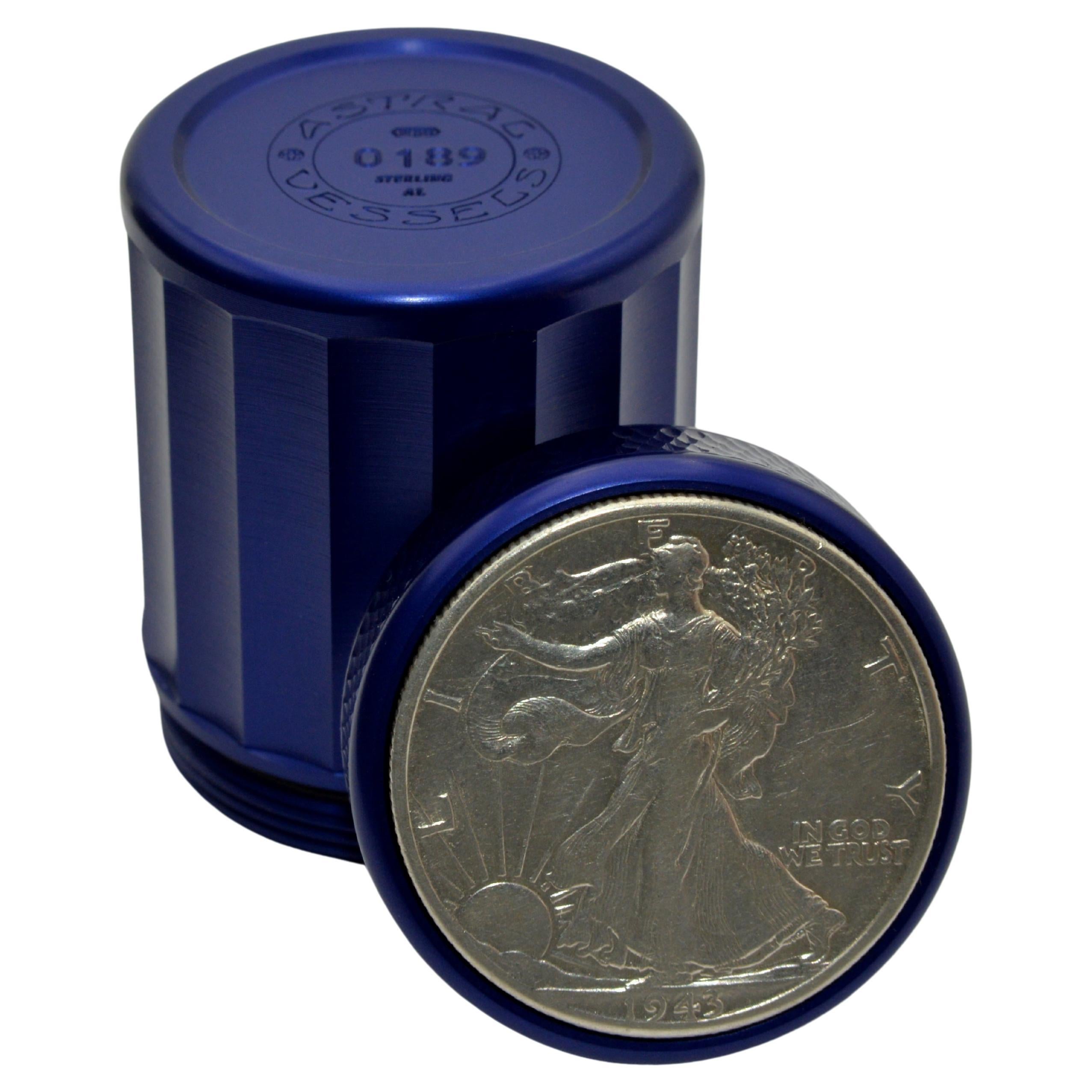 Recipiente de bellas artes con un medio dólar Walking Liberty de 1943 de plata maciza