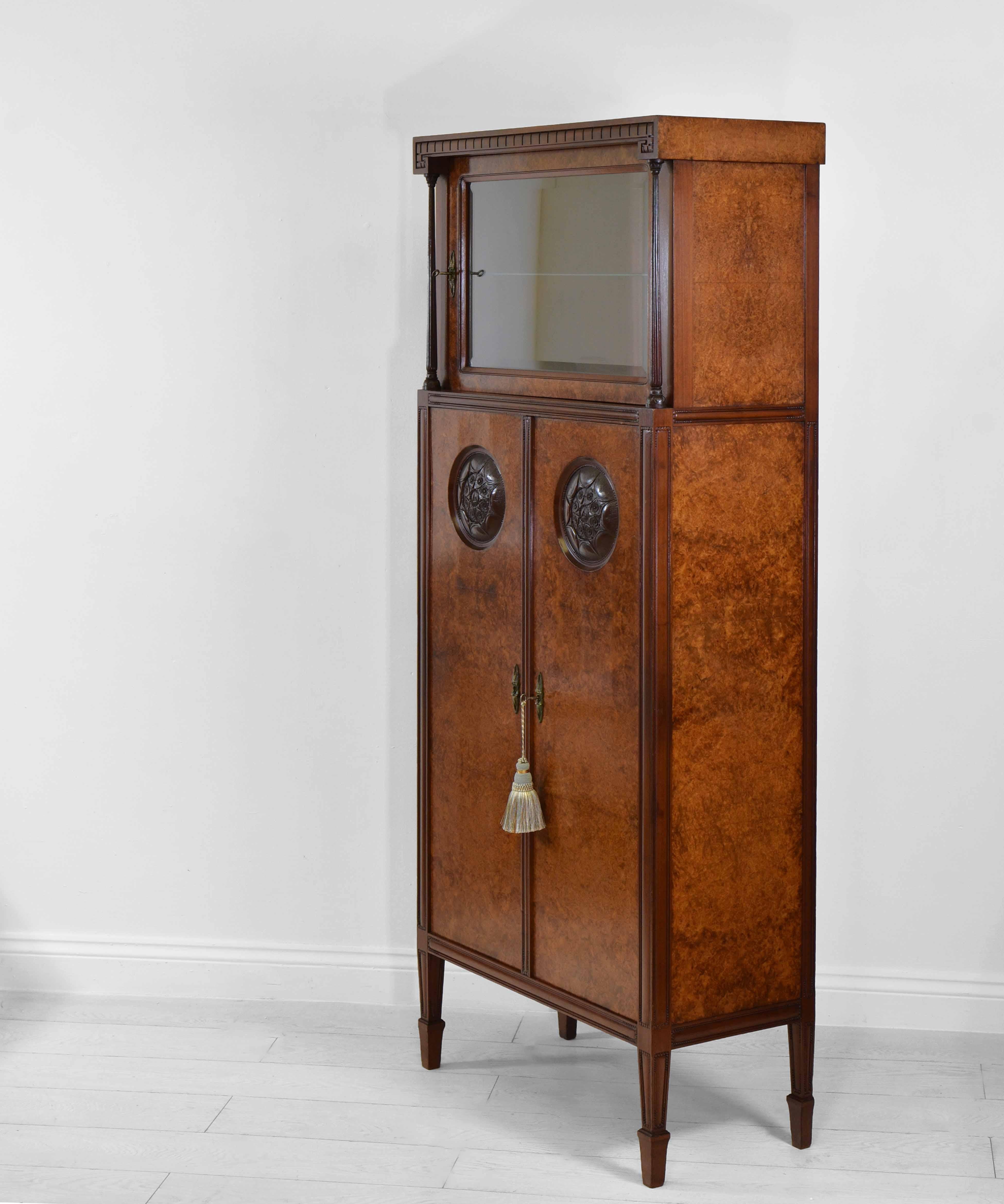 Art Déco Raffinato gabinetto Amboyna Art Deco di Georges De Bardyère, circa 1925 in vendita
