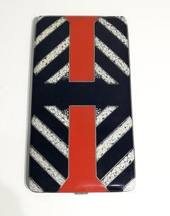 Porta sigarette Art Deco in argento laccato nero e guscio d'uovo, circa 1930