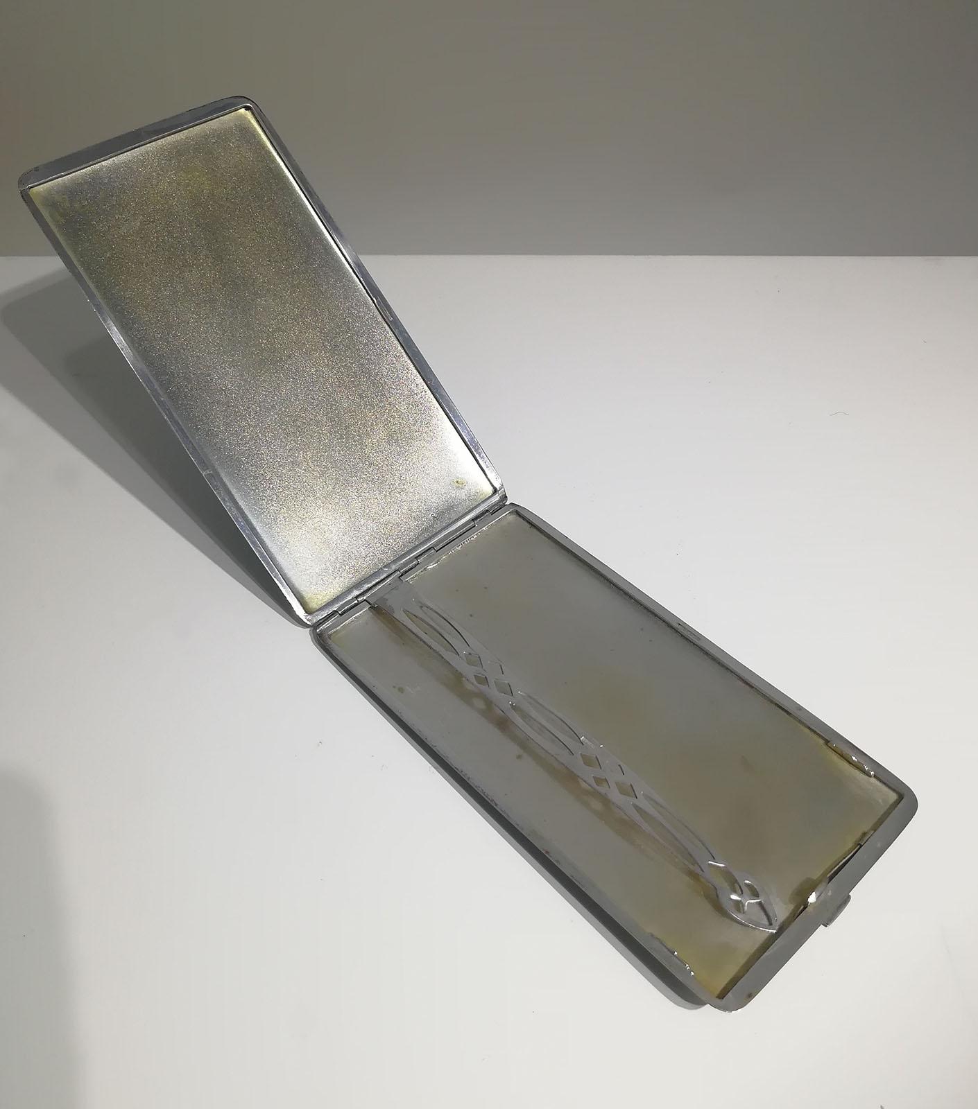 Fine Art Deco Black Lacquered Silver and Eggshell Cigarette Case, circa 1930 3
