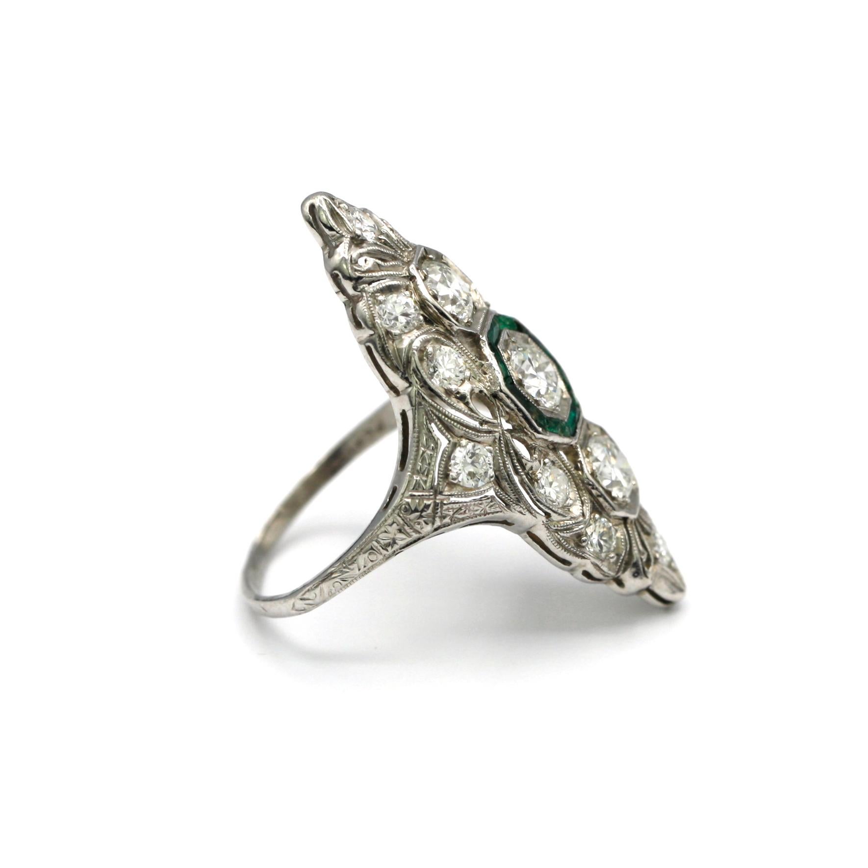 Round Cut Fine Art Deco Emerald and Diamond Ring For Sale