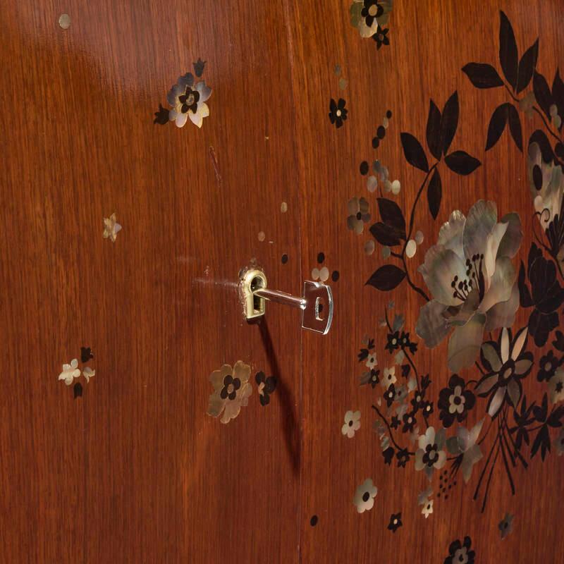 Francese Fine Art Deco in mogano e palissandro  Buffet con credenza di Jules Leleu in vendita