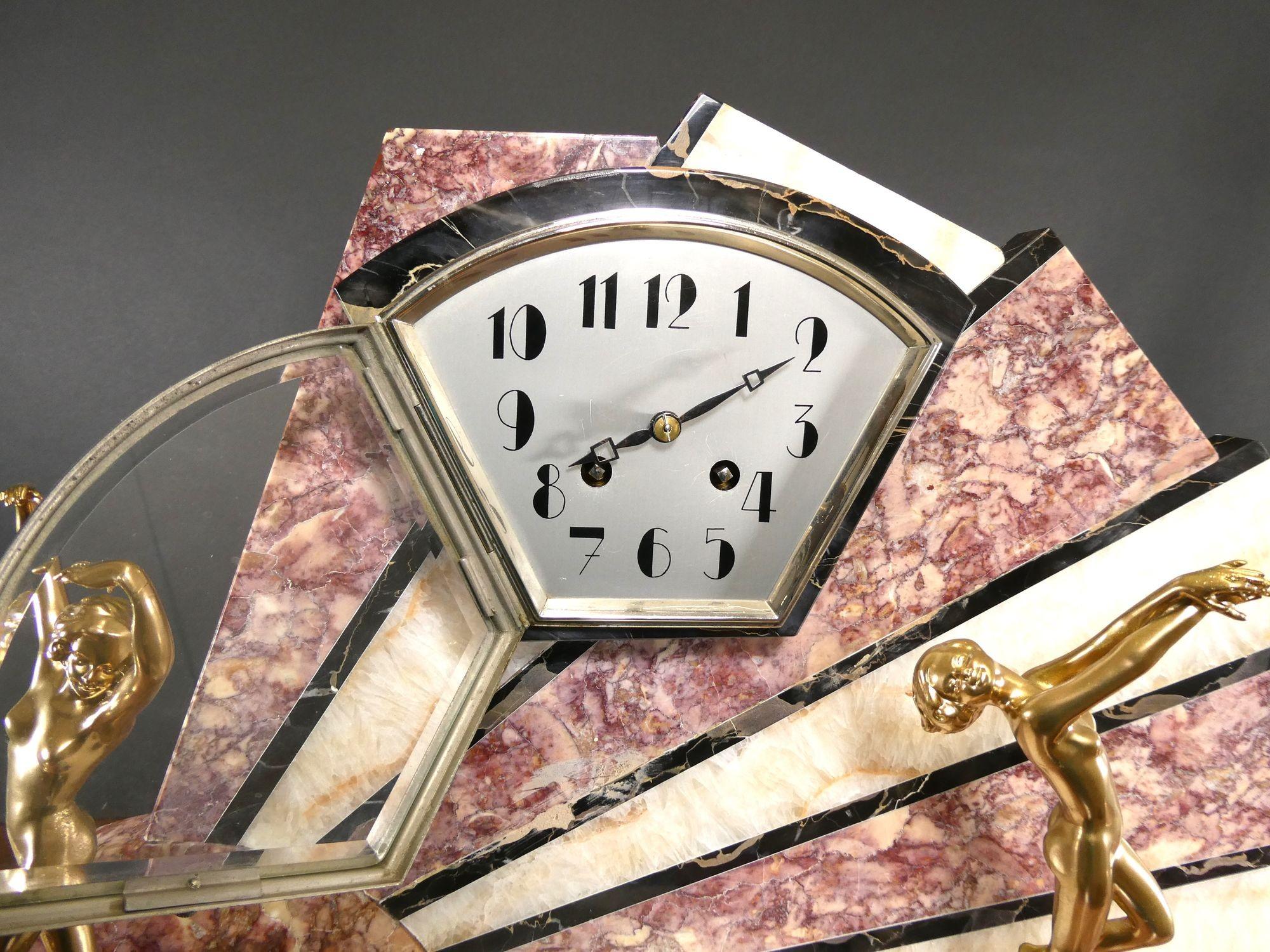 Début du 20ème siècle Horloge de cheminée en marbre Fine Art Deco en vente