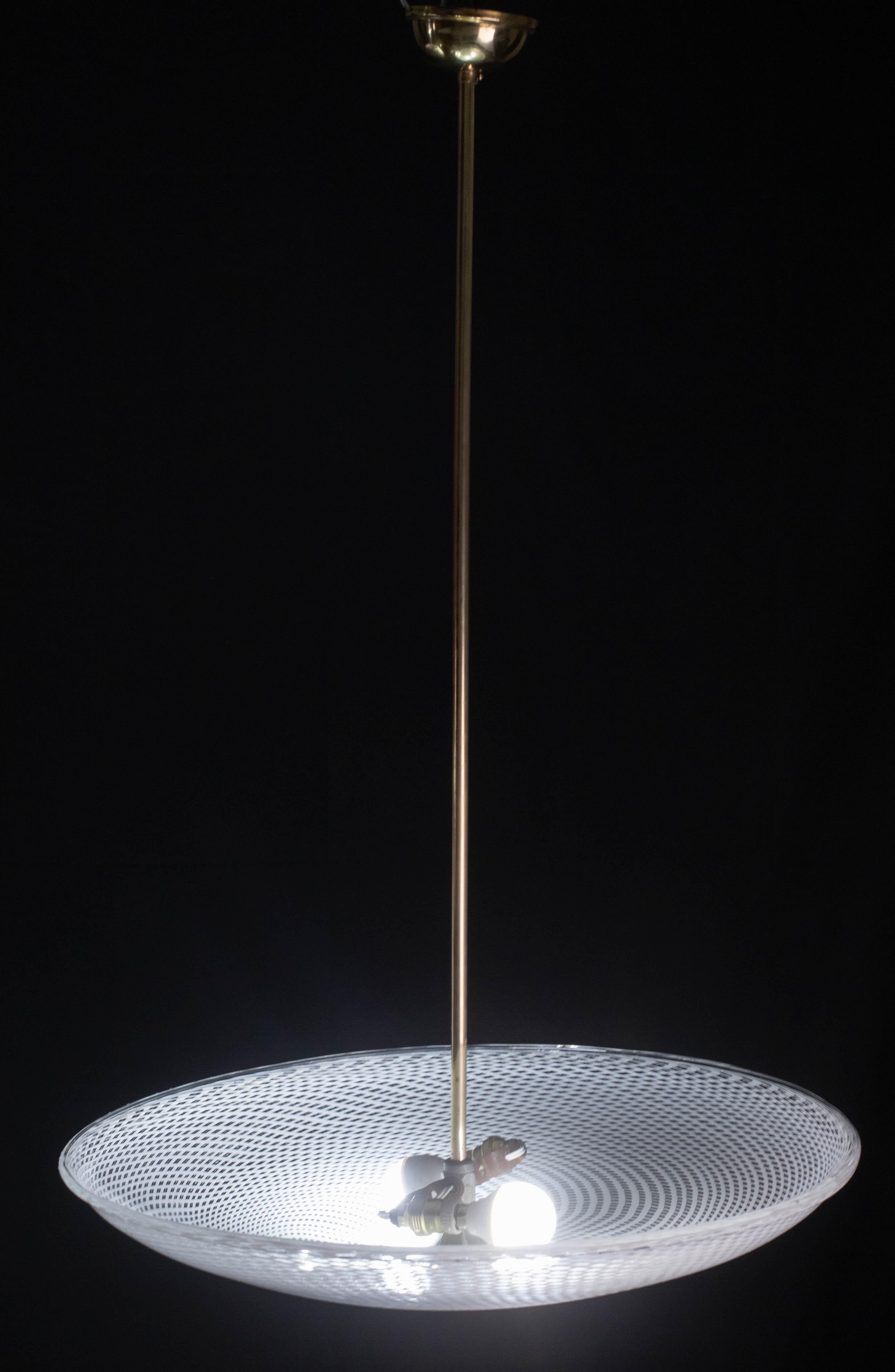 Lampadario a disco in vetro di Murano Reticello Art Deco di Venini degli anni '40 in vendita 5