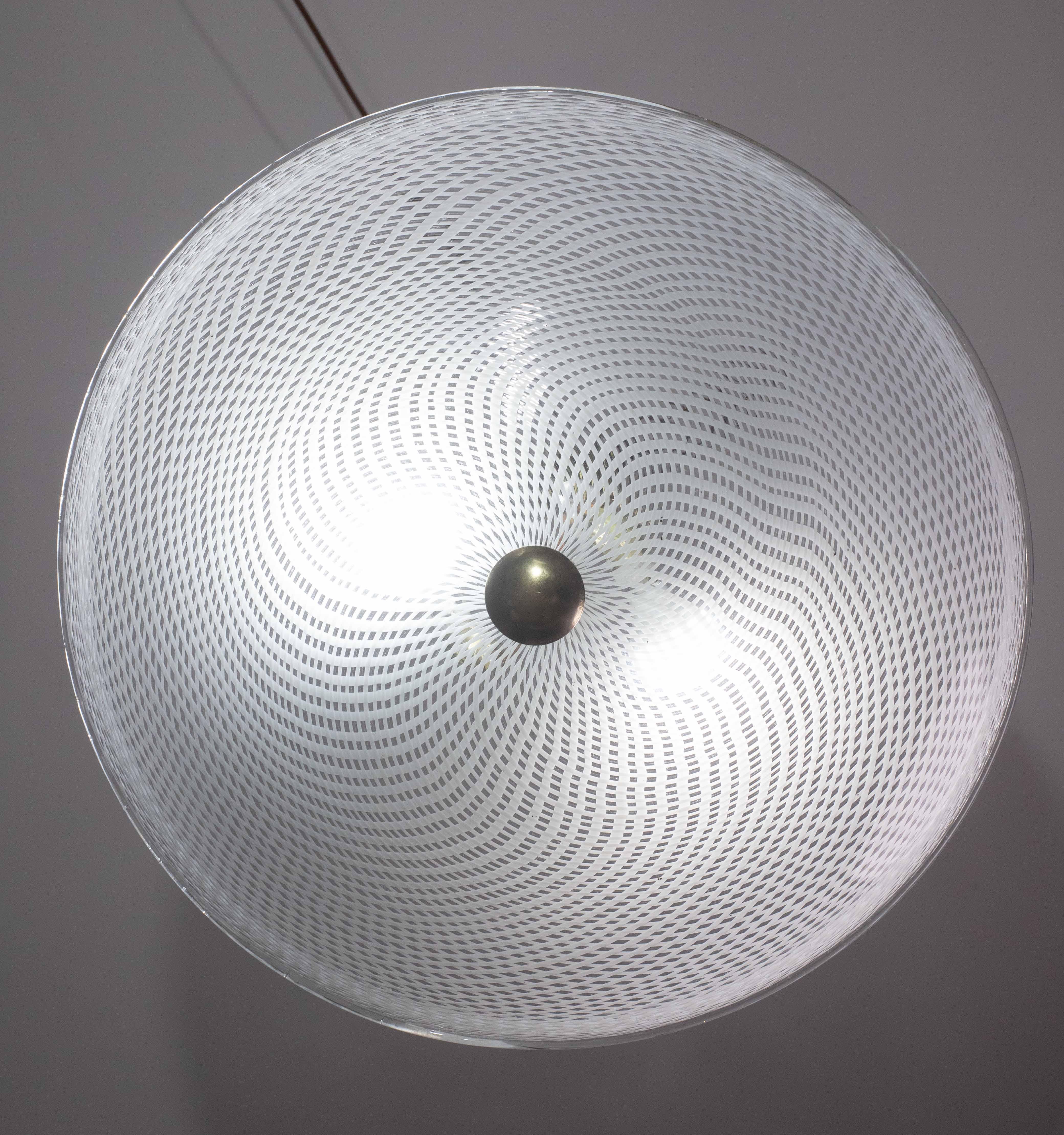 Lampadario a disco in vetro di Murano Reticello Art Deco di Venini degli anni '40 In condizioni buone in vendita a Roma, IT