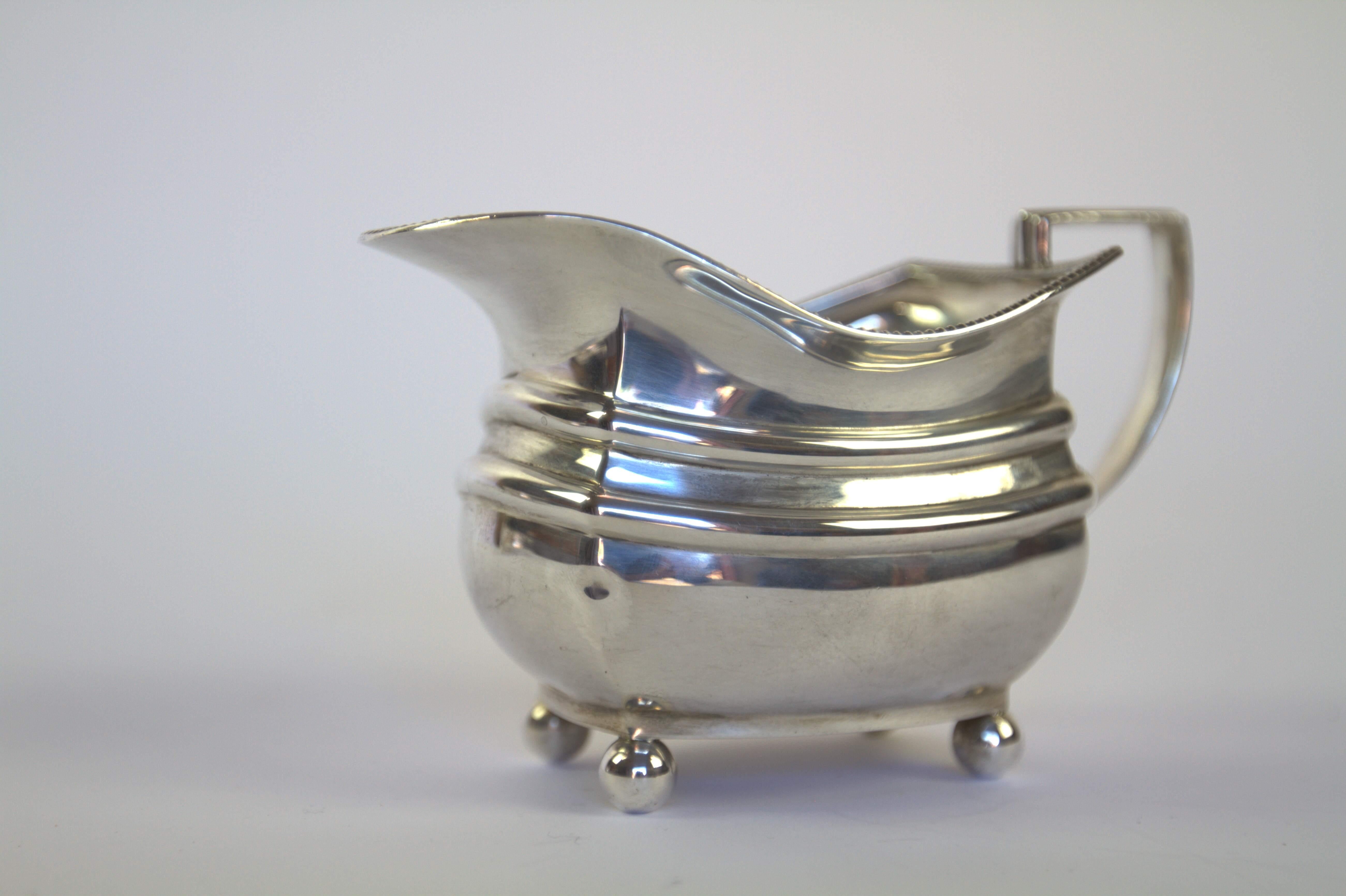 Raffinato set da tè e caffè in argento Art Deco 4pc Chester 1931 in vendita 8