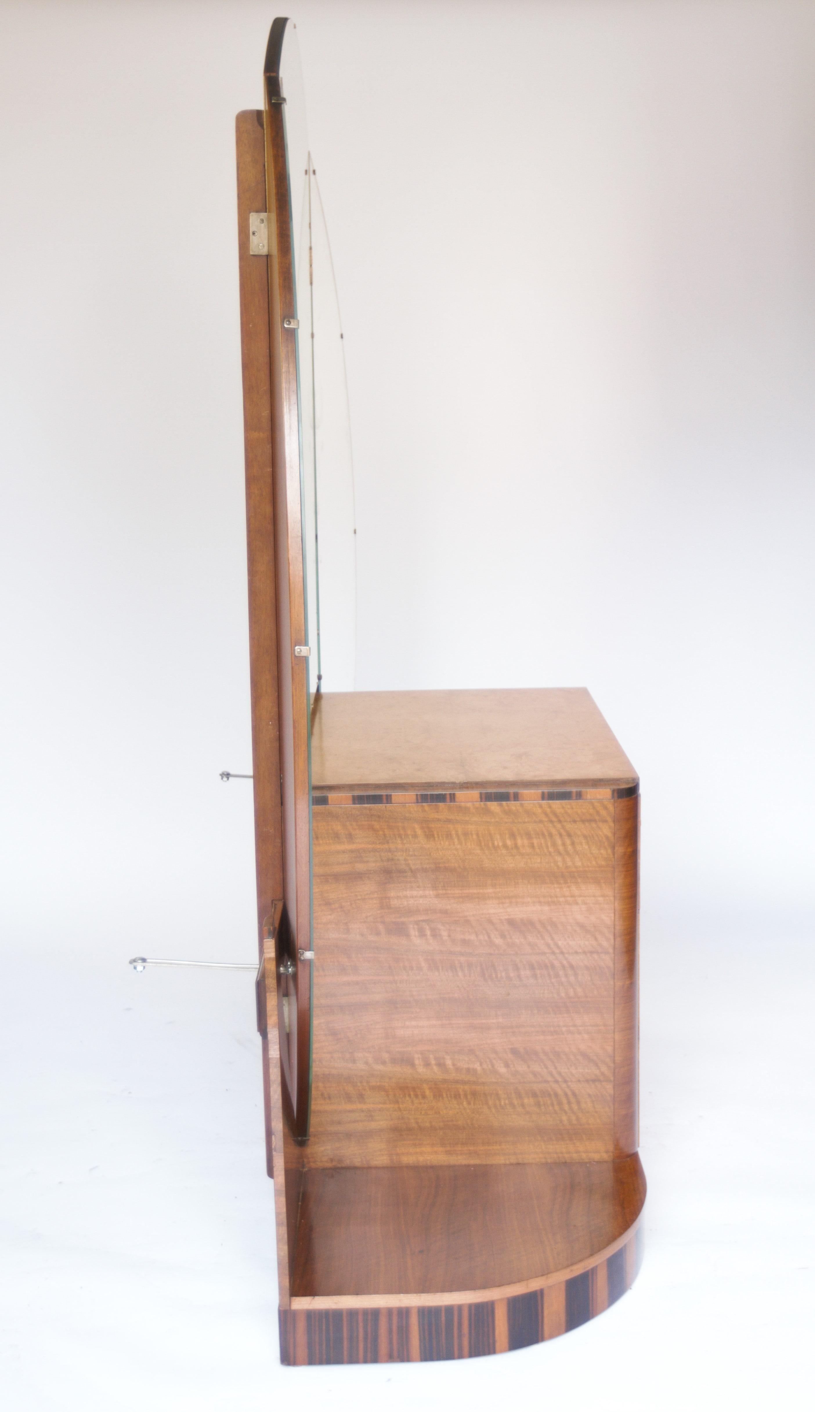 Mid-20th Century Fine Art Deco Walnut & Burr Walnut Dressing table & stool
