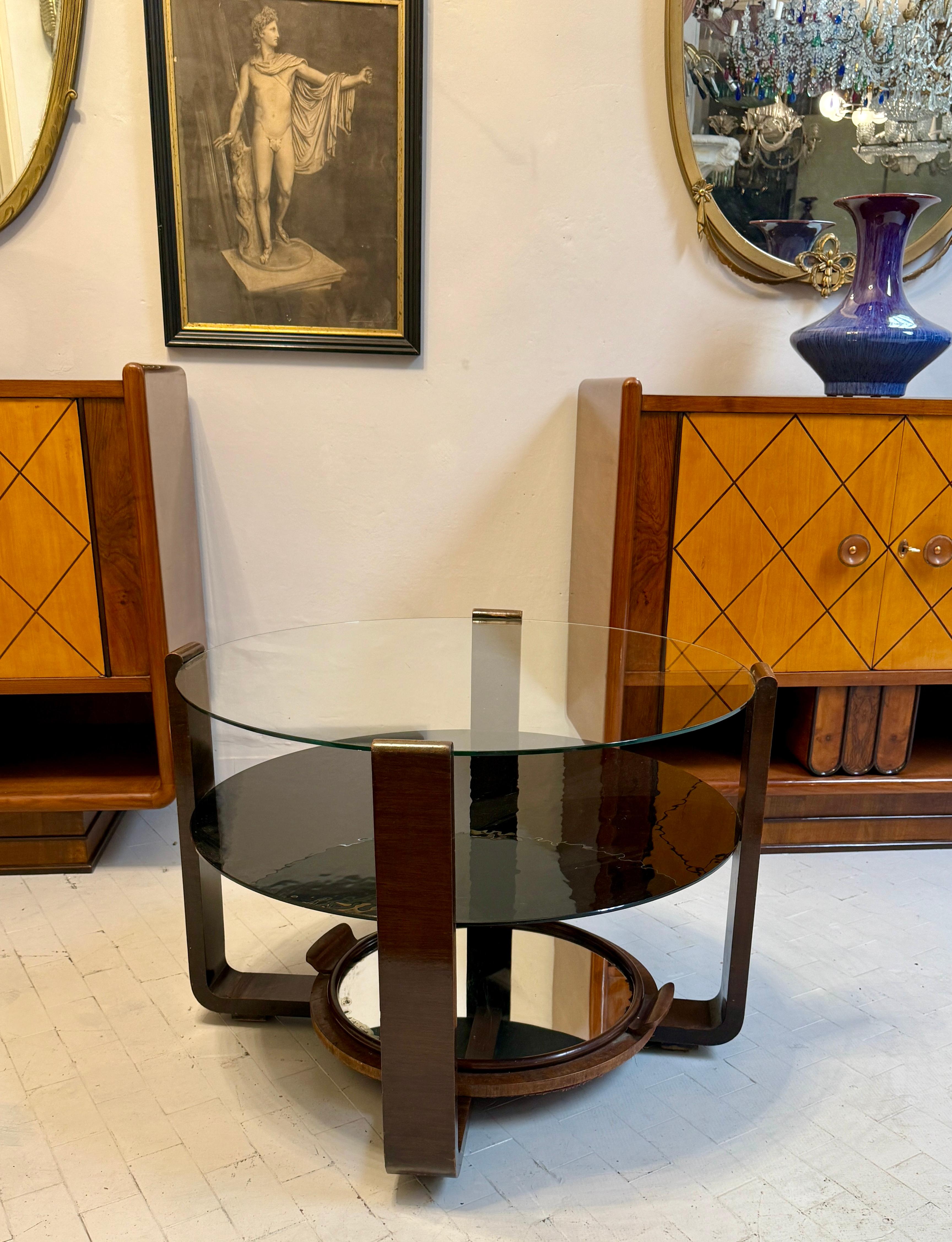 Mesa de nogal Art Decó  1930s Nogal en venta
