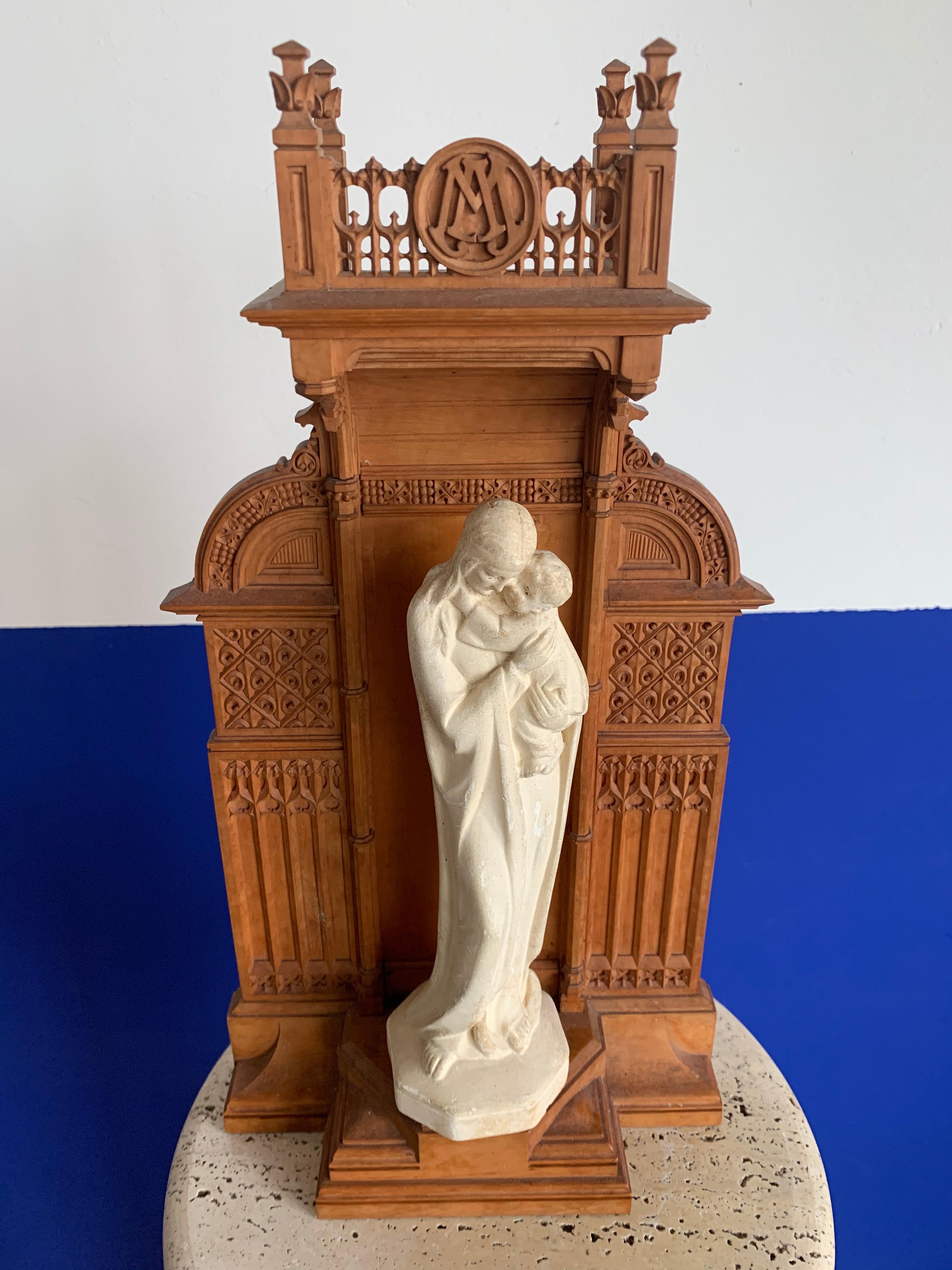 Fine Art Gothic Revival Miniature Boxwood Chapel Stand for Holy Sculpture 6