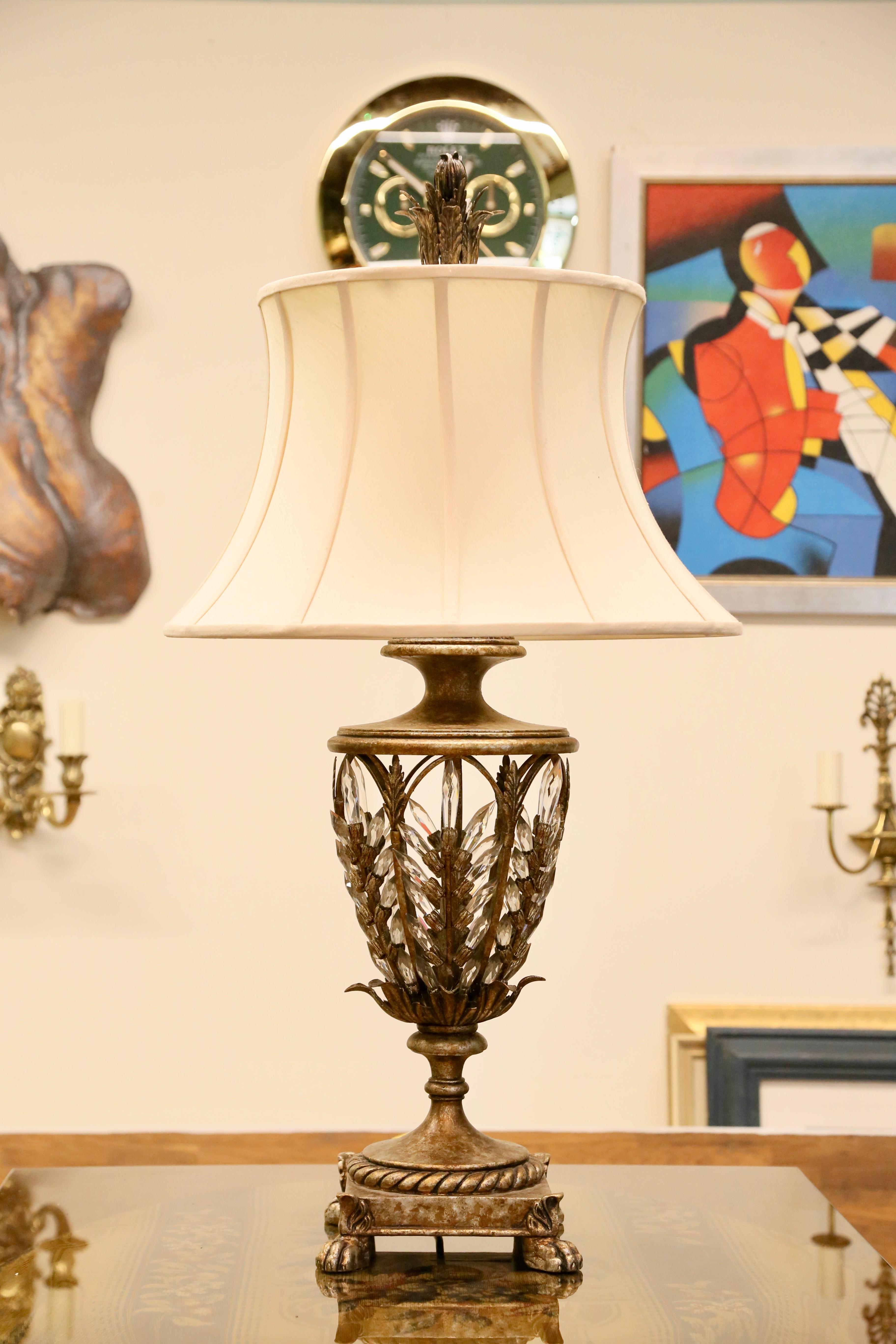 Lampada da tavolo A. Winter Palace in argento anticato di Fine Art Handcrafted Lighting in vendita 5