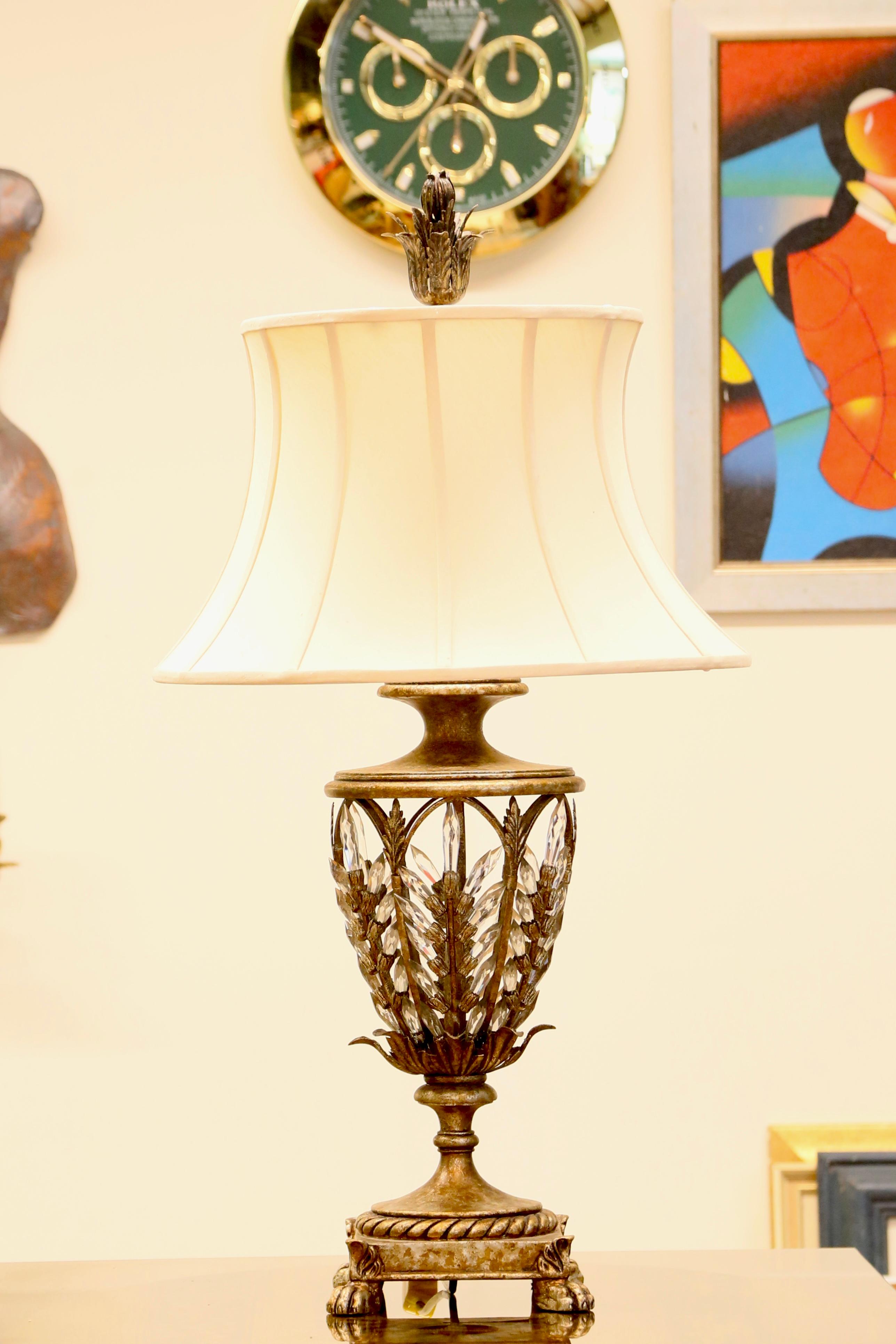 Lampada da tavolo A. Winter Palace in argento anticato di Fine Art Handcrafted Lighting in vendita 6
