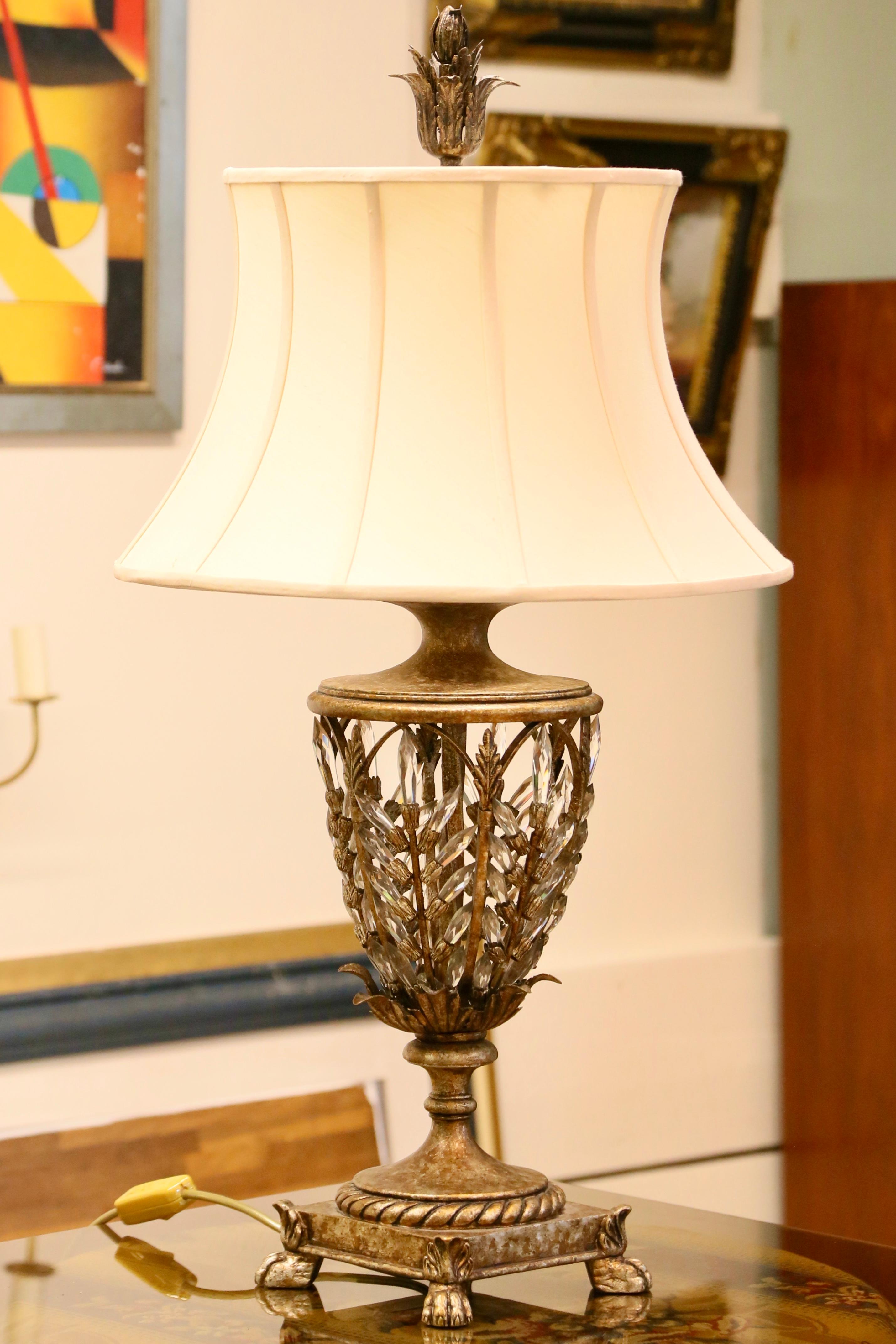 Lampada da tavolo A. Winter Palace in argento anticato di Fine Art Handcrafted Lighting In condizioni buone in vendita a Tonbridge, Kent