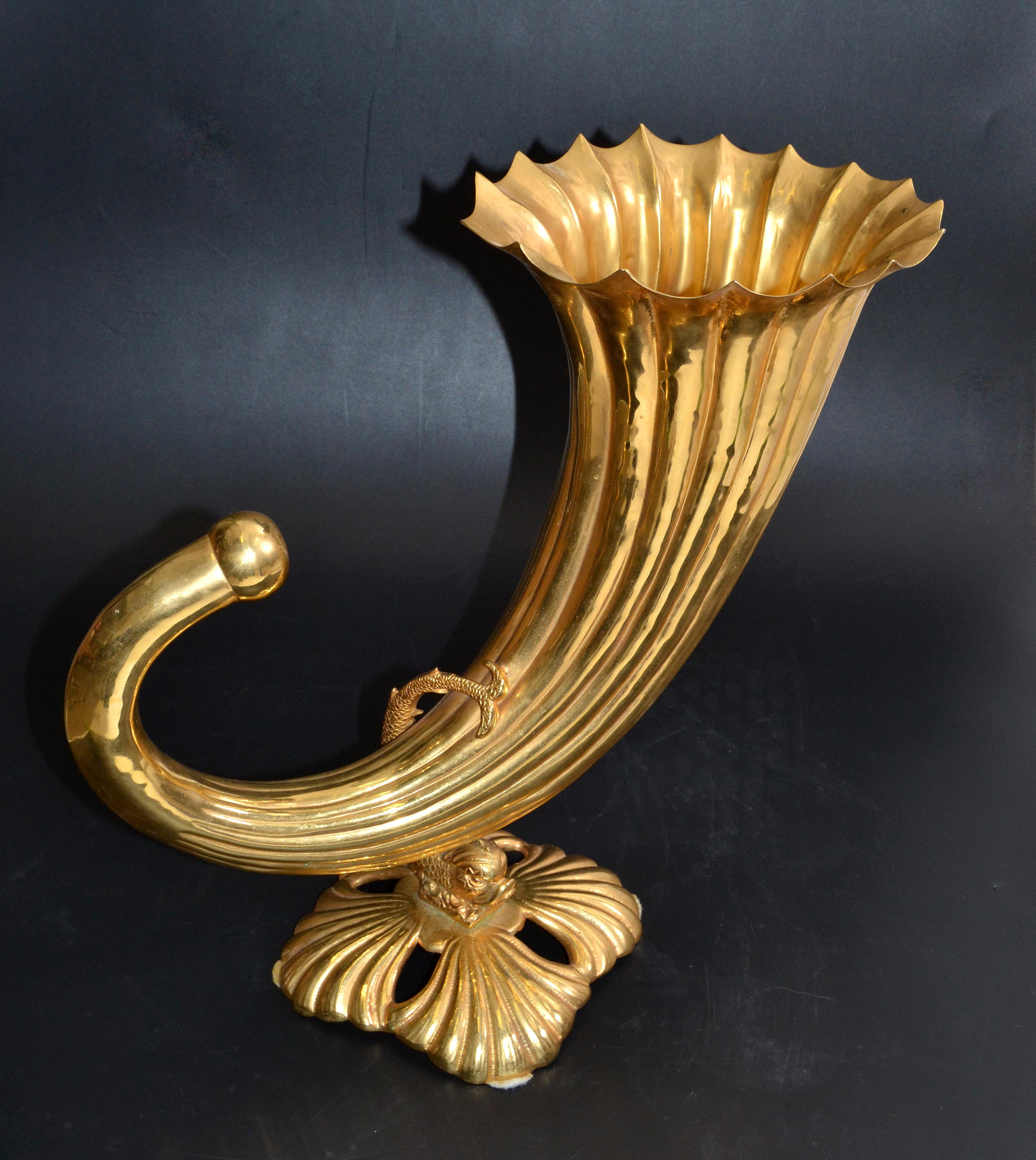 Fine Art Italian Gilt Bronze Cornucopia Vase Sea Serpent Decoration 20th Century For Sale 8