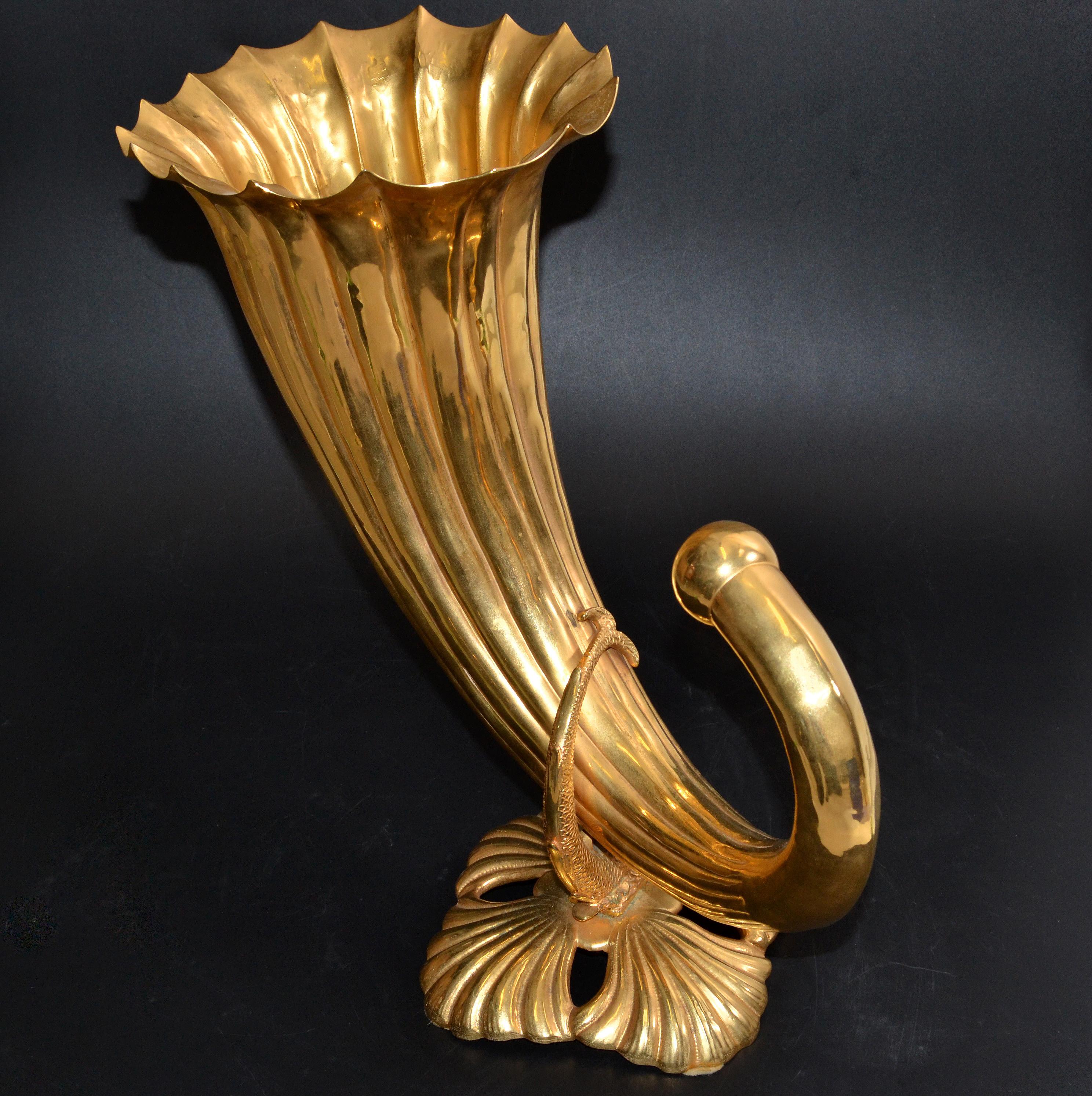 Fine Art Italian Gilt Bronze Cornucopia Vase Sea Serpent Decoration 20th Century In Good Condition For Sale In Miami, FL