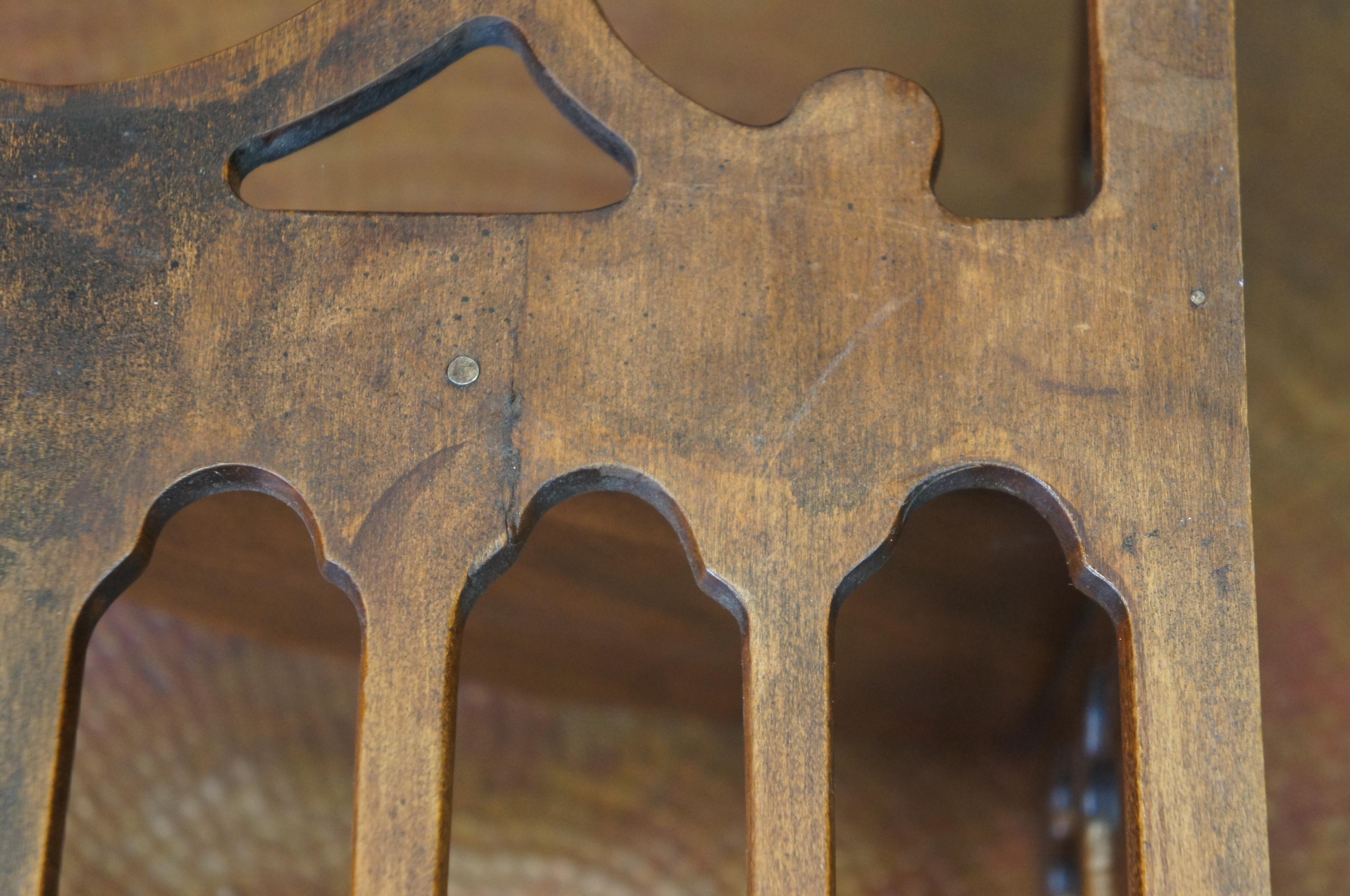 20th Century Fine Arts Carved Wood Reticulated 2 Tier Corner Wall Shelf Sconce 24