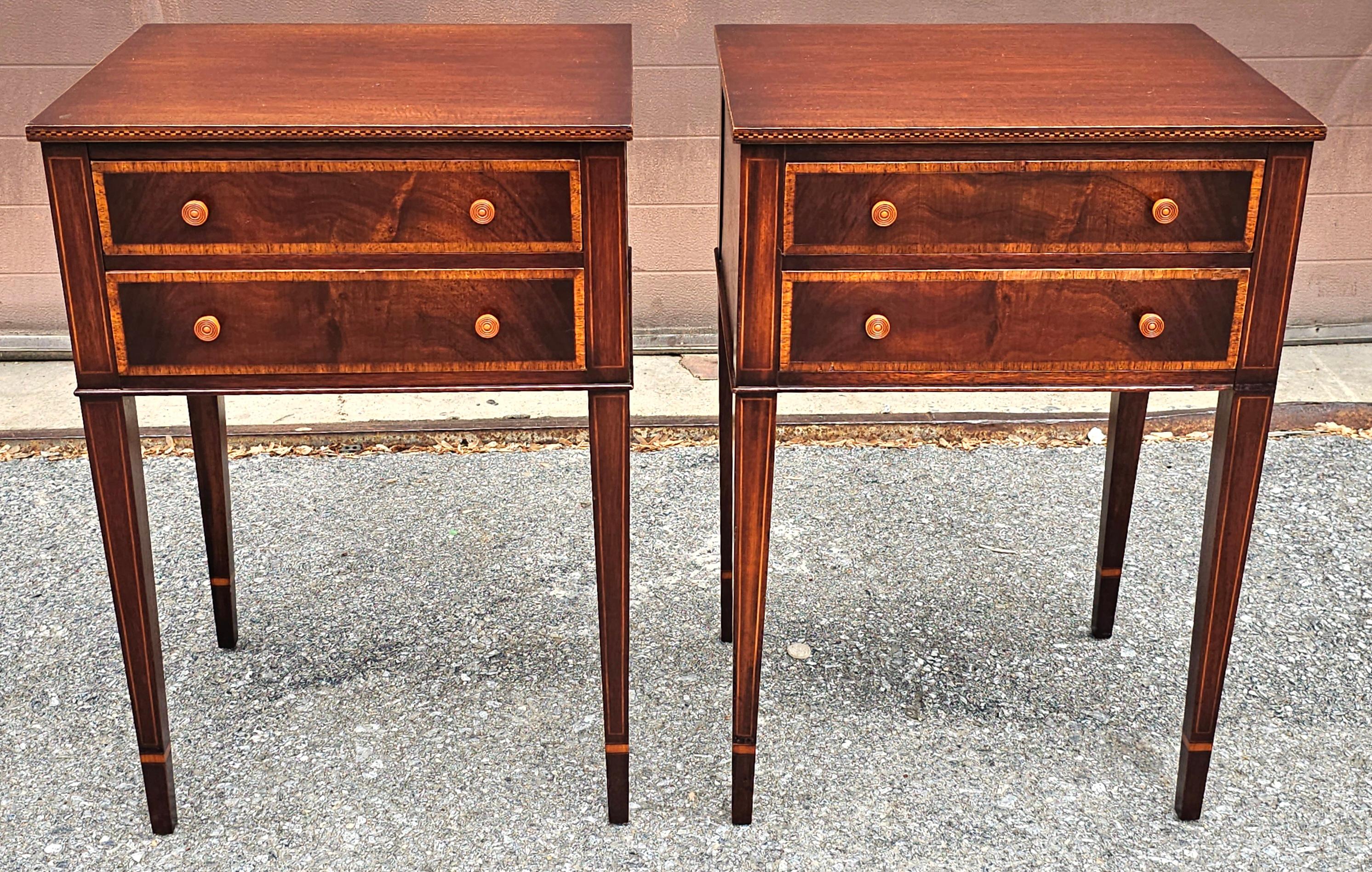 Fine Arts Georgian Satinwood Intarsien Magogany  Beistelltische mit zwei Schubladen, Paar 9