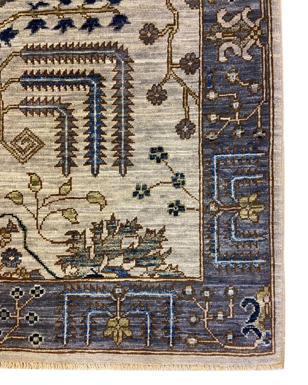 Alfombra persa fina de lana tribal Aryana en tonos azul-gris y verde, 3' x 5' Teñido con vegetales en venta