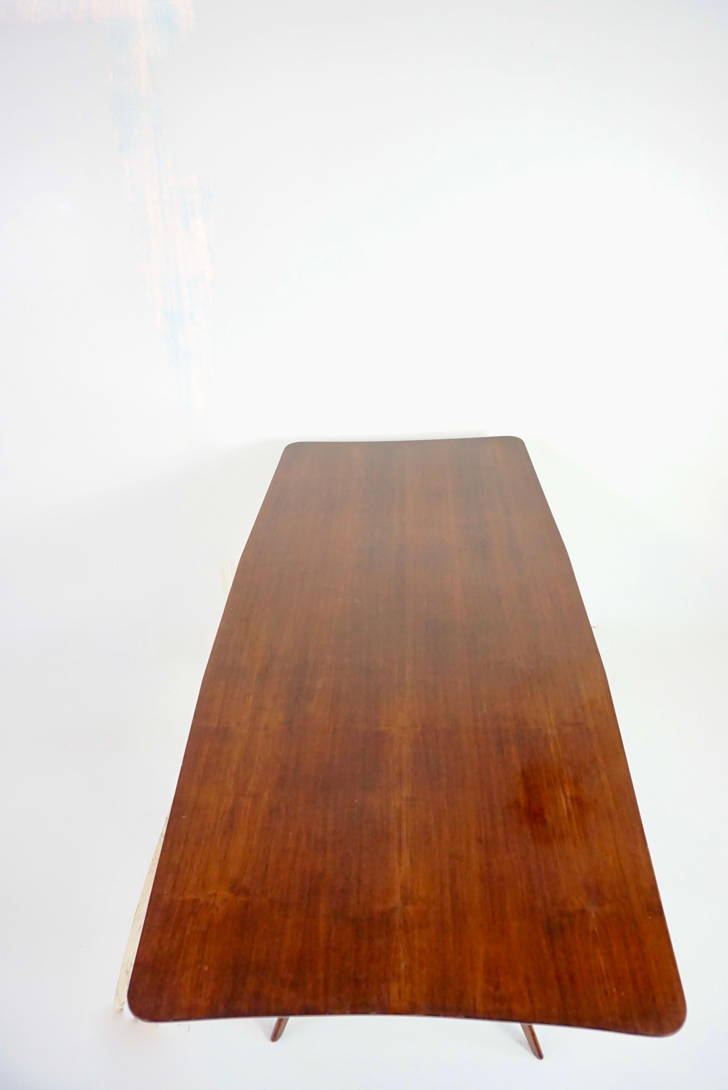 Fine Attr. Ico Parisi walnut dining or console table, 1950 In Good Condition For Sale In Rome, IT