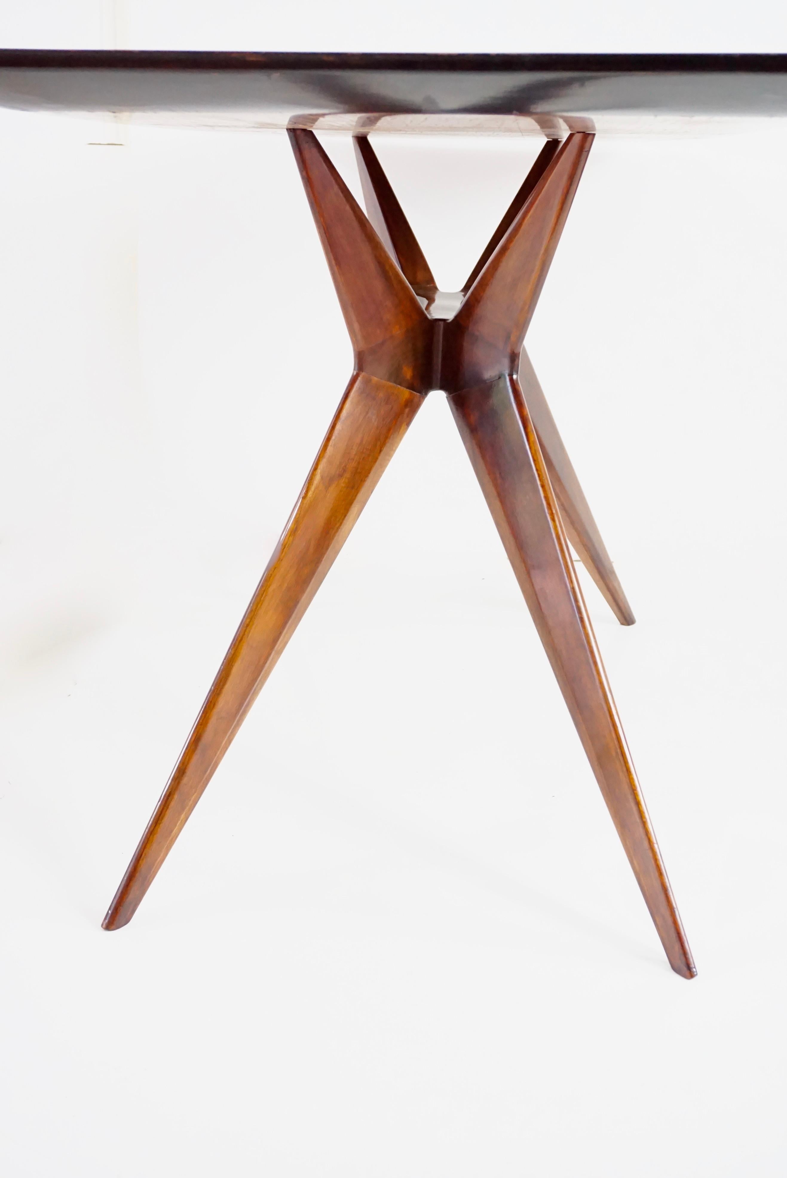 Fine Attr. Ico Parisi walnut dining or console table, 1950 For Sale 2
