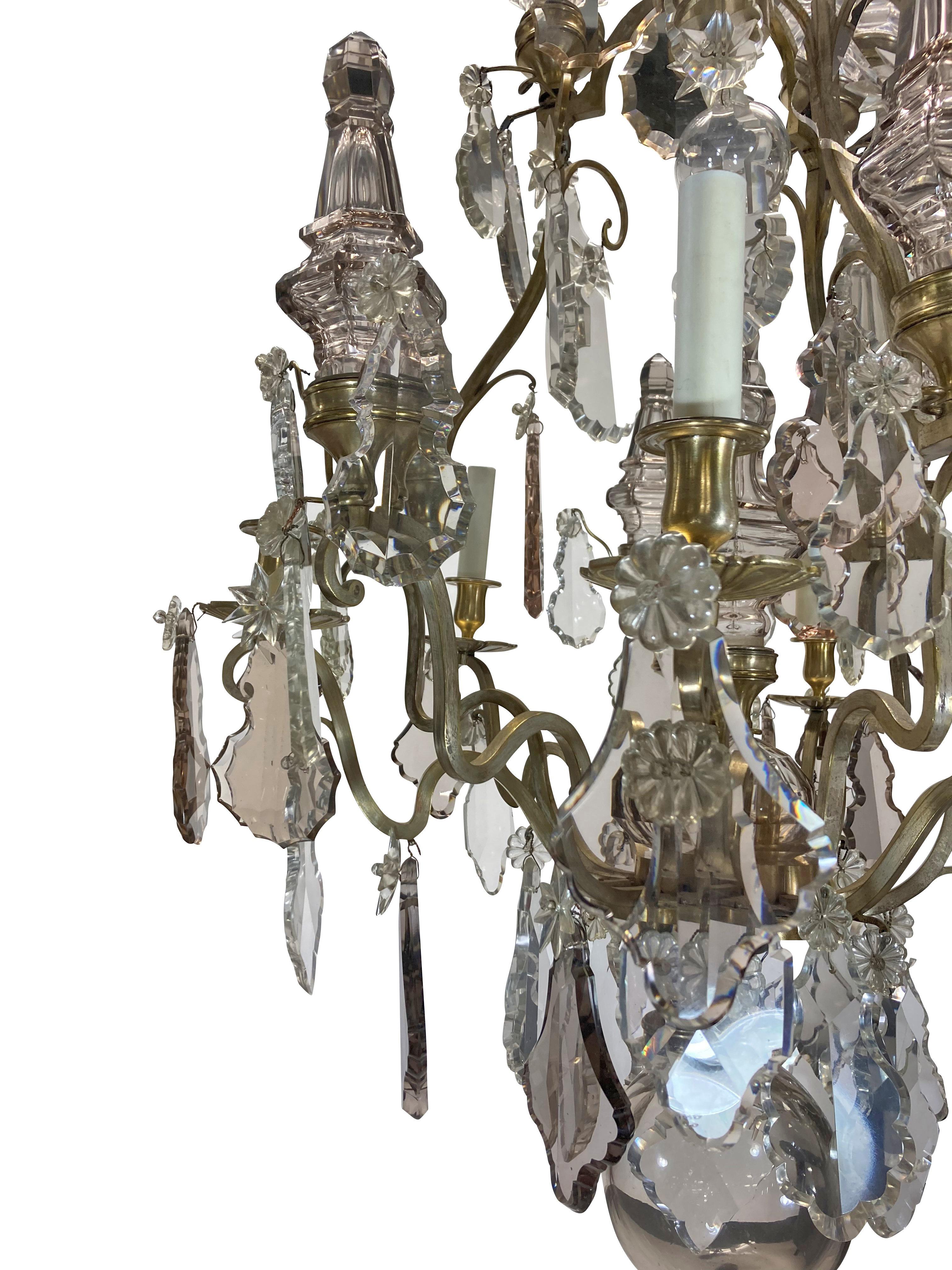 Lustre de style Louis XV en cristal taillé de Baccarat en vente 1