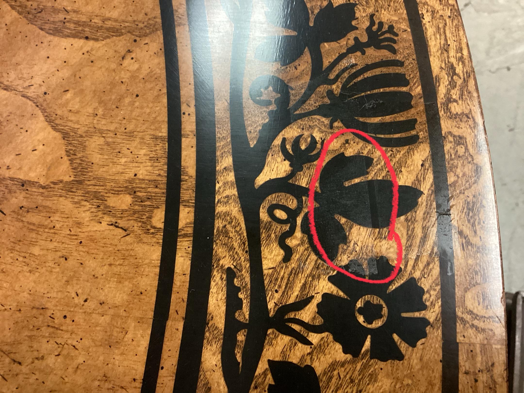 Table centrale de style Regency en frêne ronce et bois ébonisé Fine Baker en vente 8