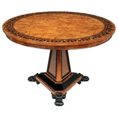 Tavolo da centro in stile Regency in frassino e legno ebanizzato di Baker Burl Fine