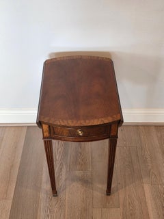 Fine Baker Classic American Federal Mahogany Drop-leaf Pembroke End Table