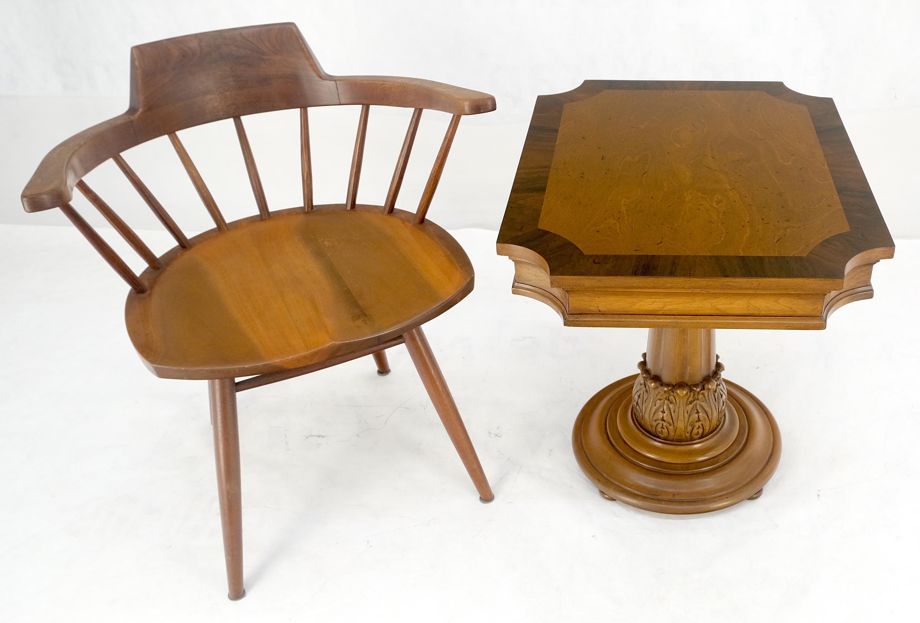 20ième siècle Fine Banded Top One Drawer Single Carved Pedestal Night Stand End Lamp Table en vente