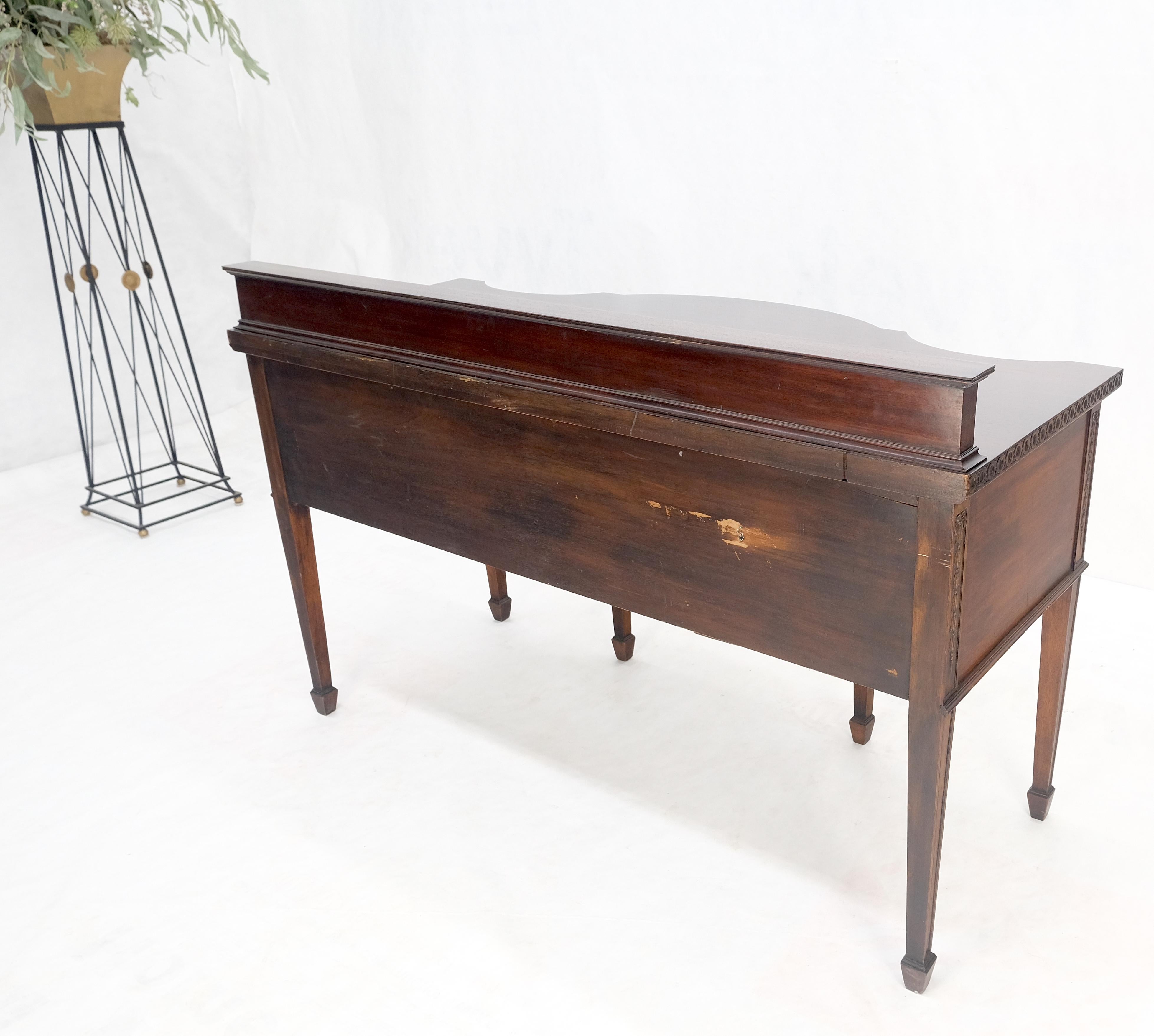 Fine Bench Made Carved Mahogany Serpentine Front  Dovetail Drawers Vanity Desk For Sale 7