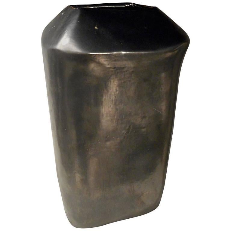 Vase aus schwarz glasierter Keramik im Stil von Georges Jouve