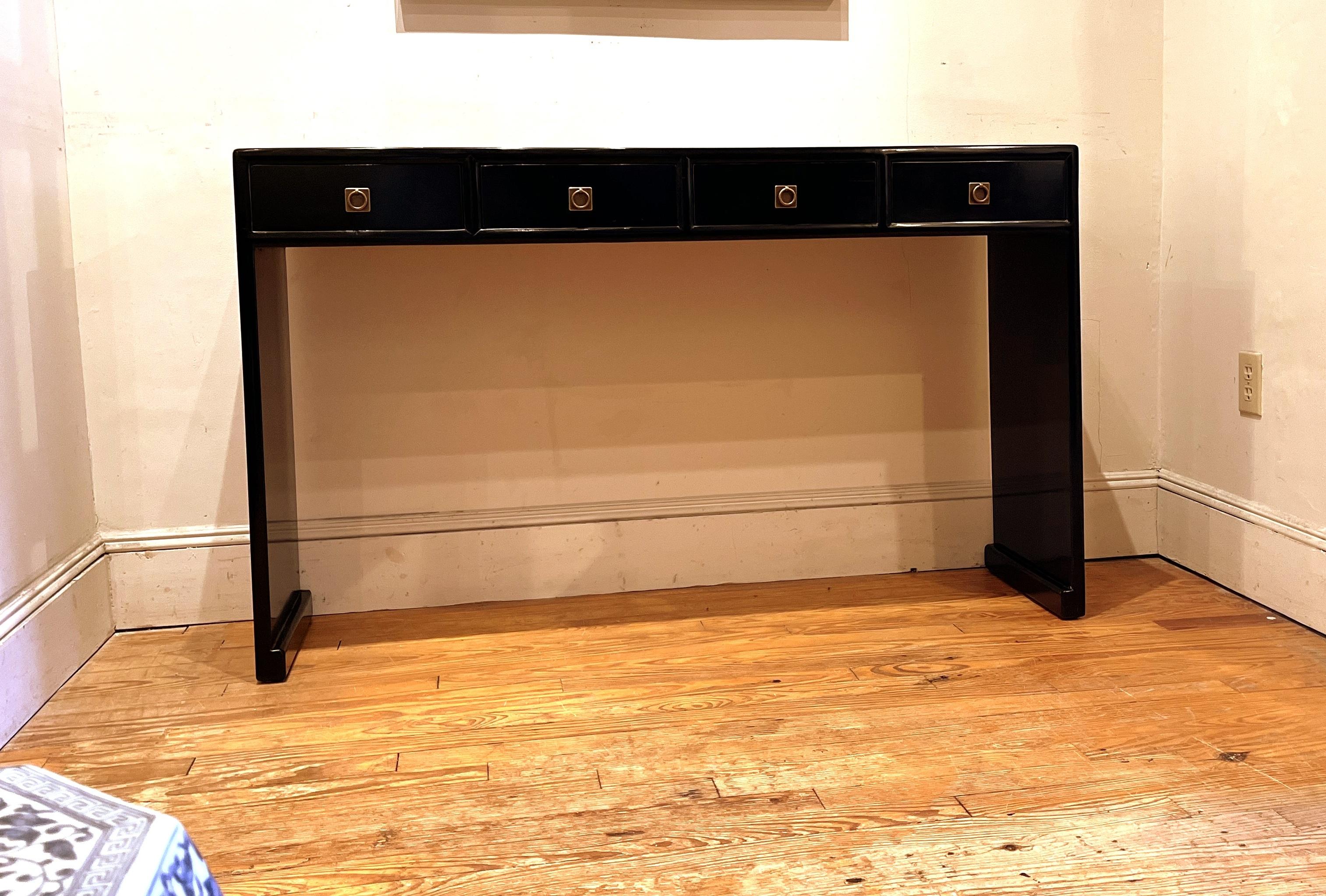 Chinese Fine Black Lacquer Console Table For Sale
