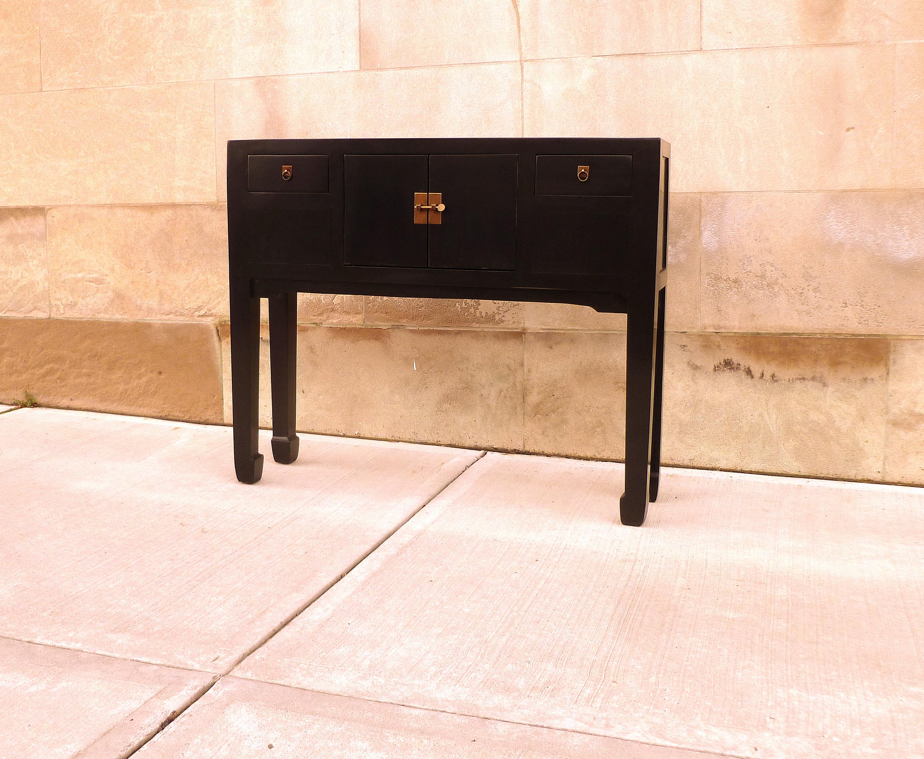 Chinese Fine Black Lacquer Console Table For Sale
