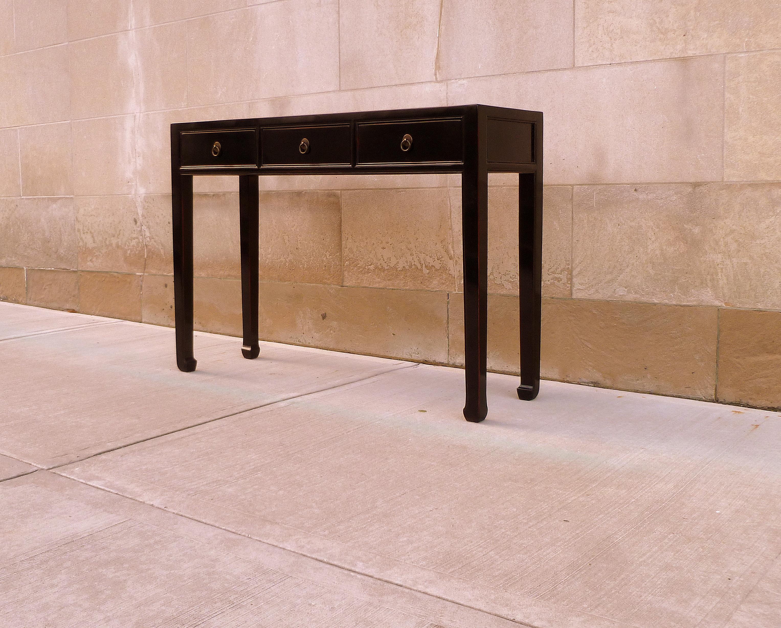 Fine Black Lacquer Console Table In Excellent Condition In Greenwich, CT
