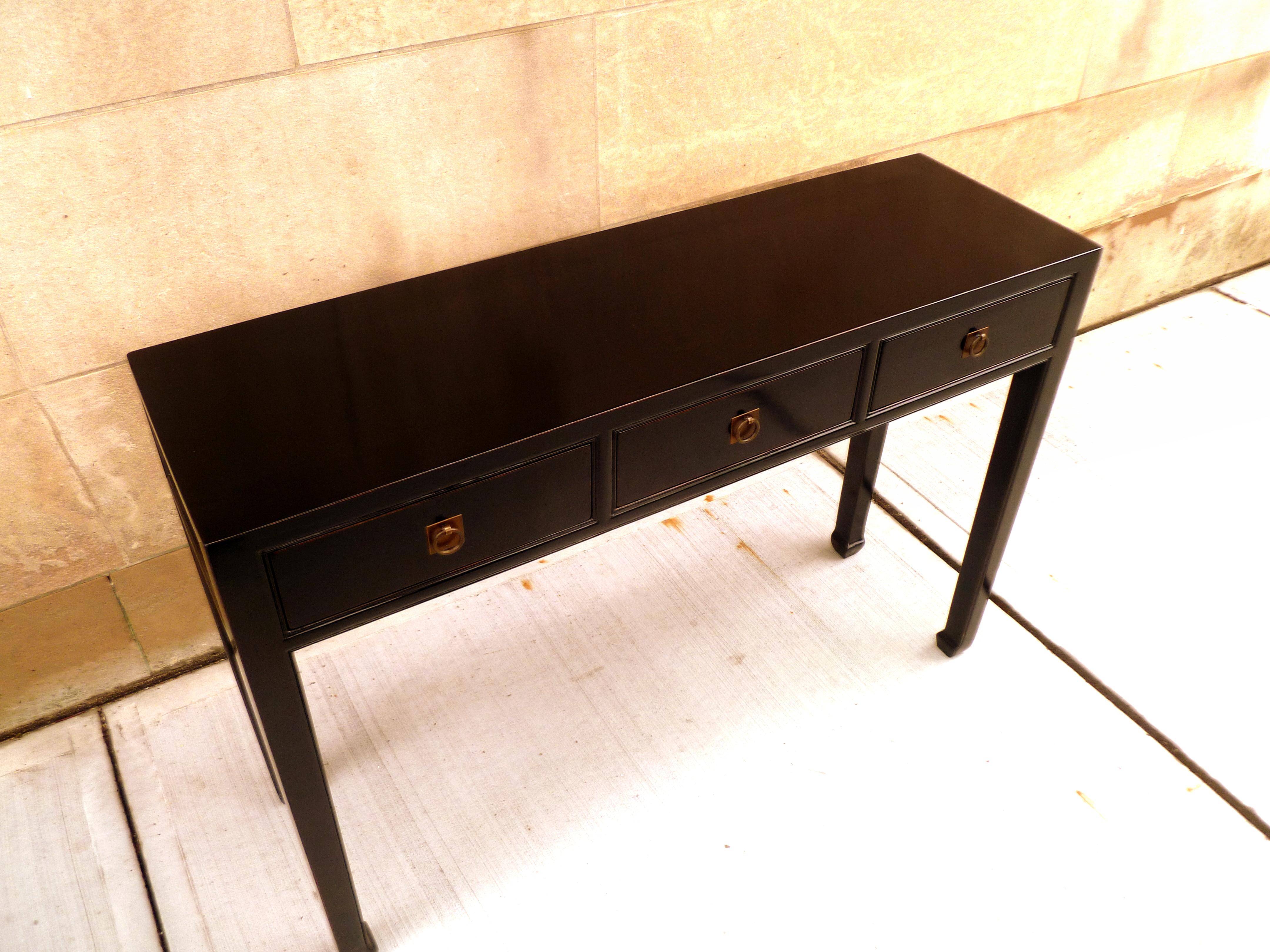 Fine Black Lacquer Console Table In Excellent Condition In Greenwich, CT