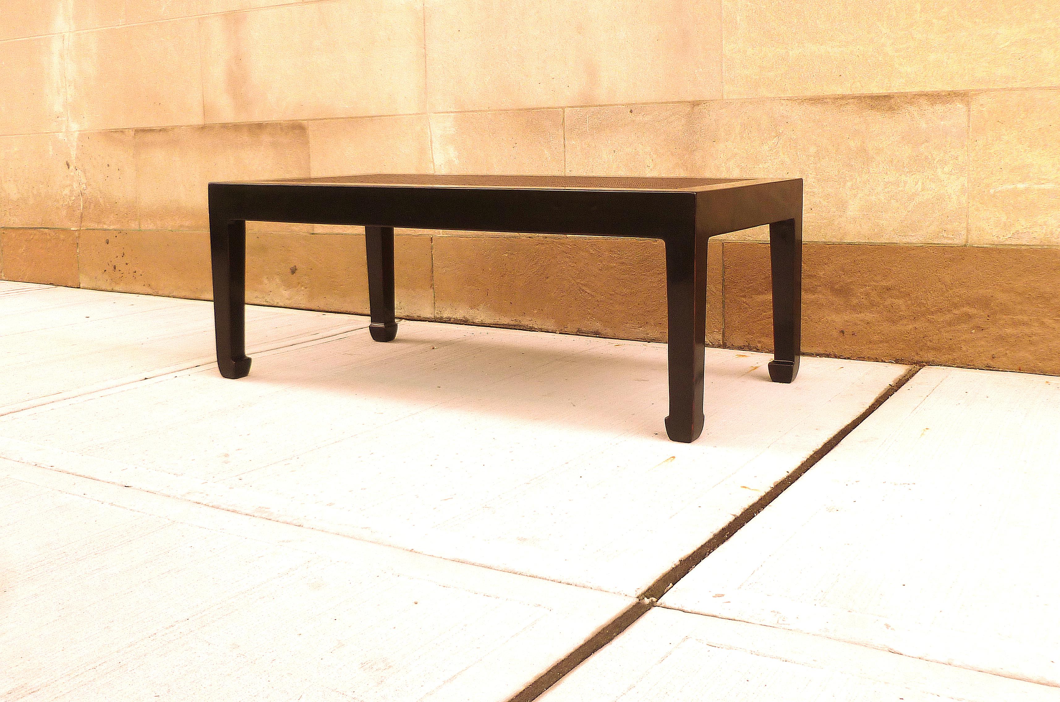 20th Century Fine Black Lacquer Low Table with Canned Top