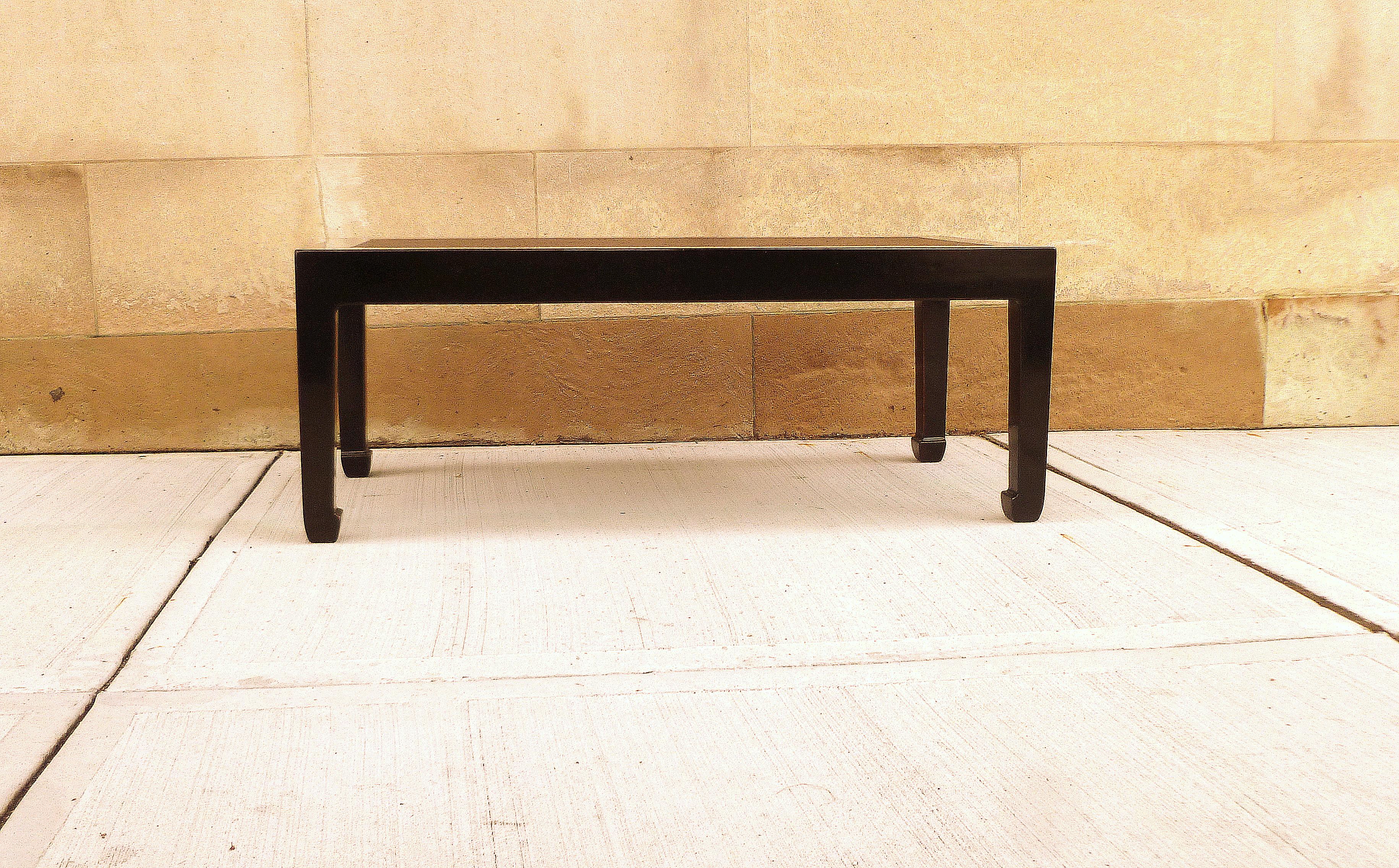 Fine Black Lacquer Low Table with Canned Top 1