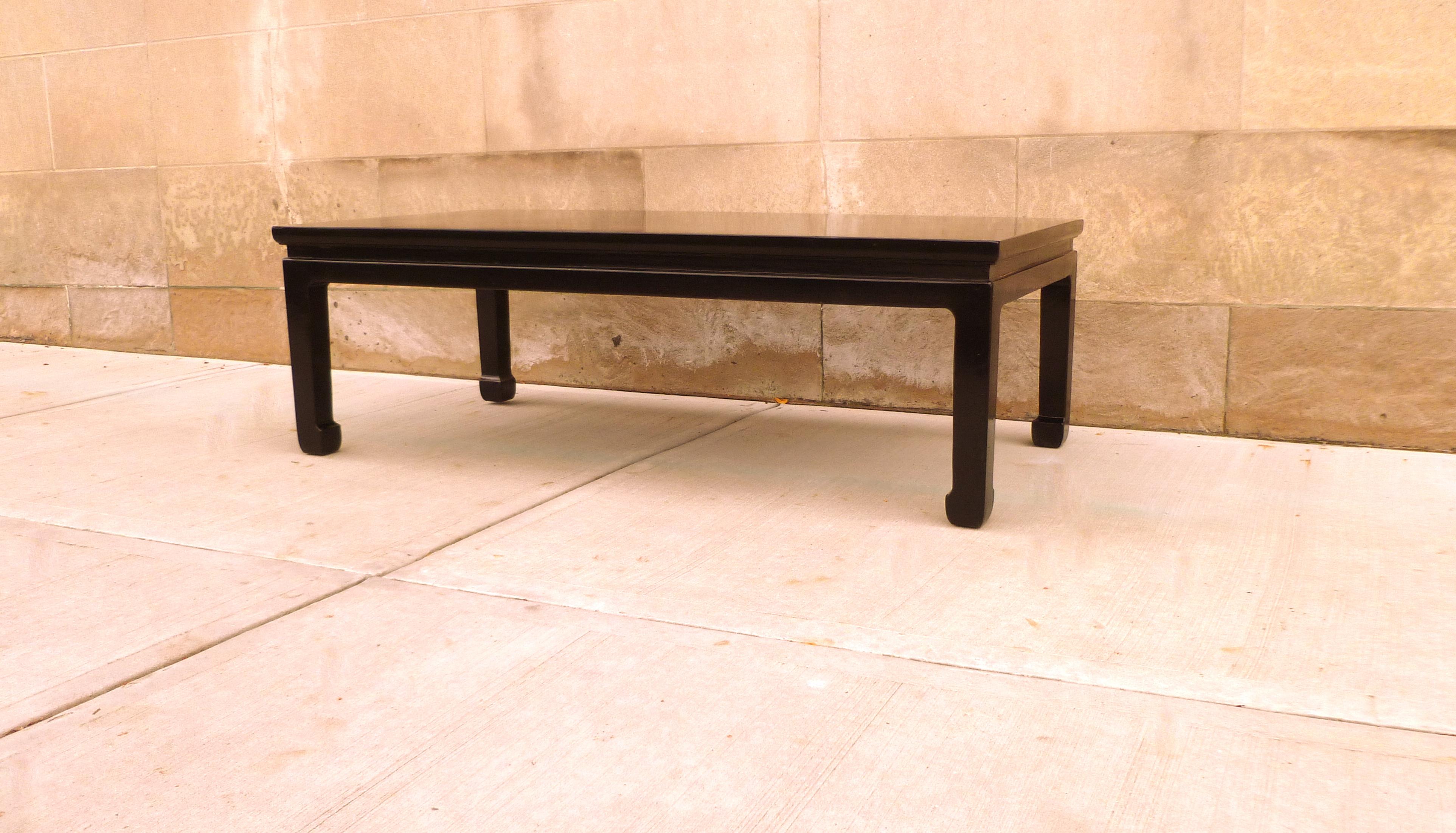 Chinese Fine Black Lacquer Low Table with Gilt Motif Top For Sale