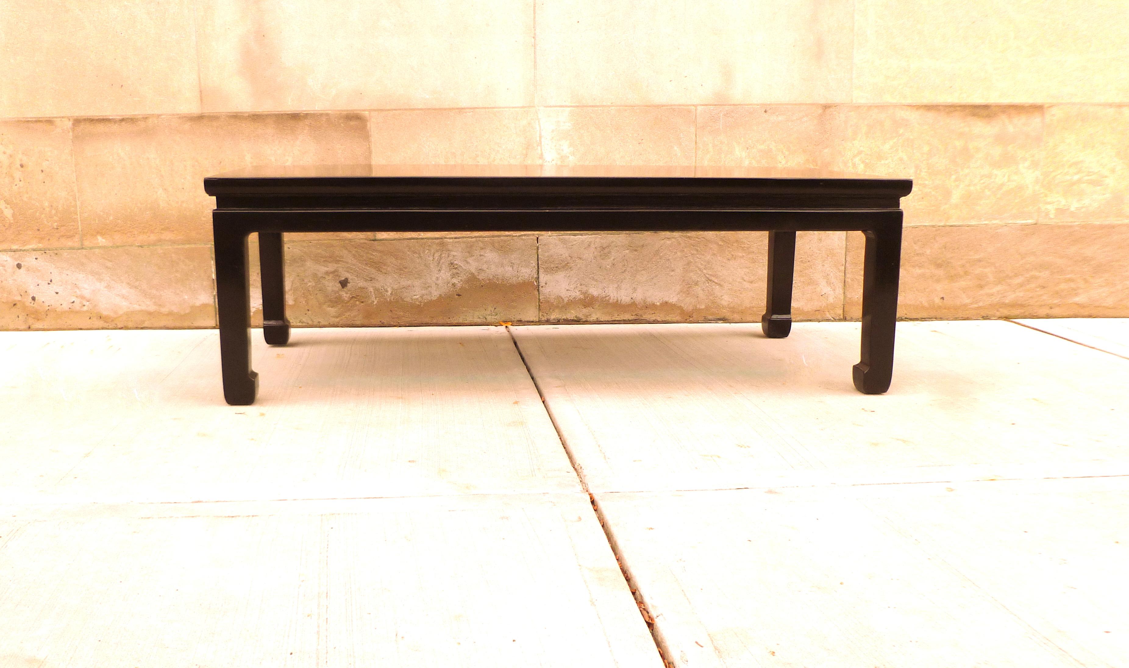 Fine Black Lacquer Low Table with Gilt Motif Top In Excellent Condition For Sale In Greenwich, CT