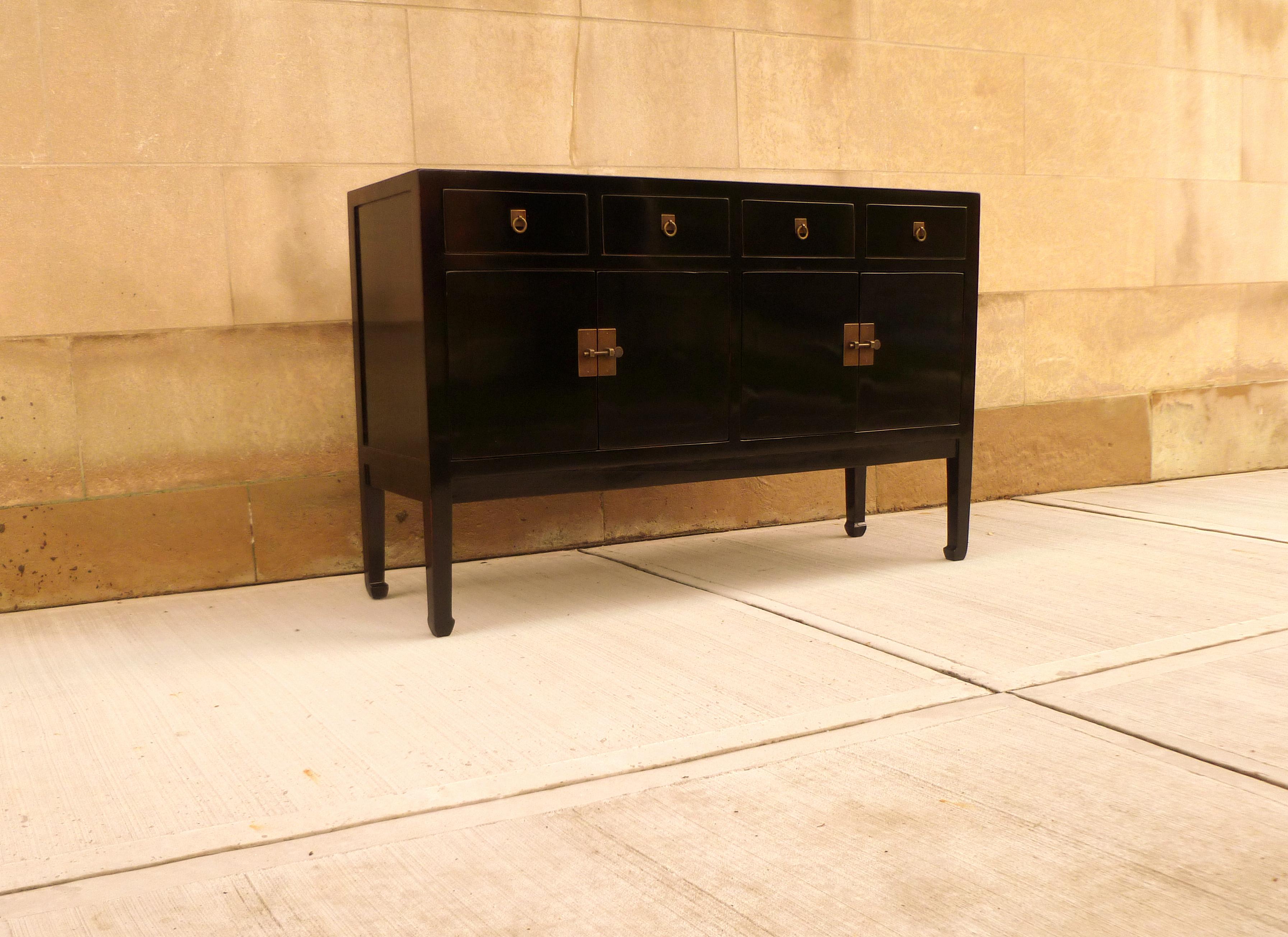 Fine Black Lacquer Sideboard/Console Table In Excellent Condition In Greenwich, CT