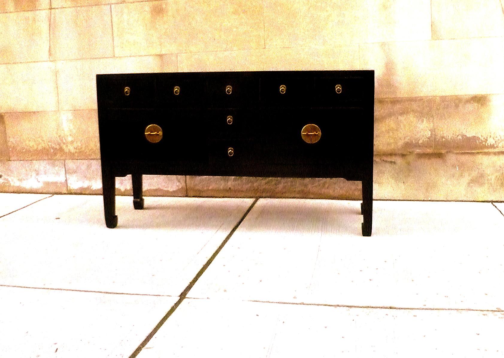 Chinese Fine Black Lacquer Sideboard